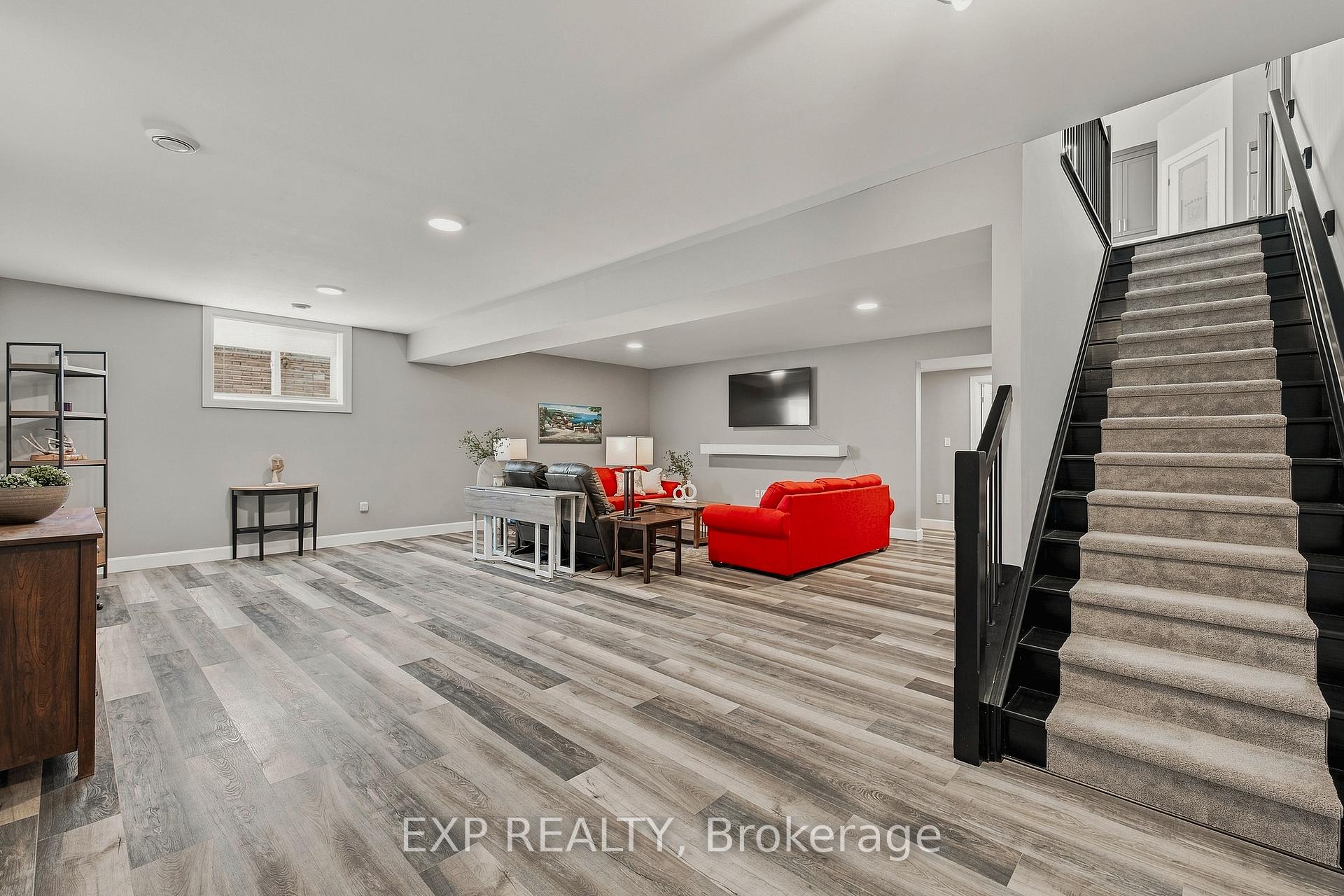 Photo 28 of 1070 Evans Street W, North Perth, Elma — HOMEH