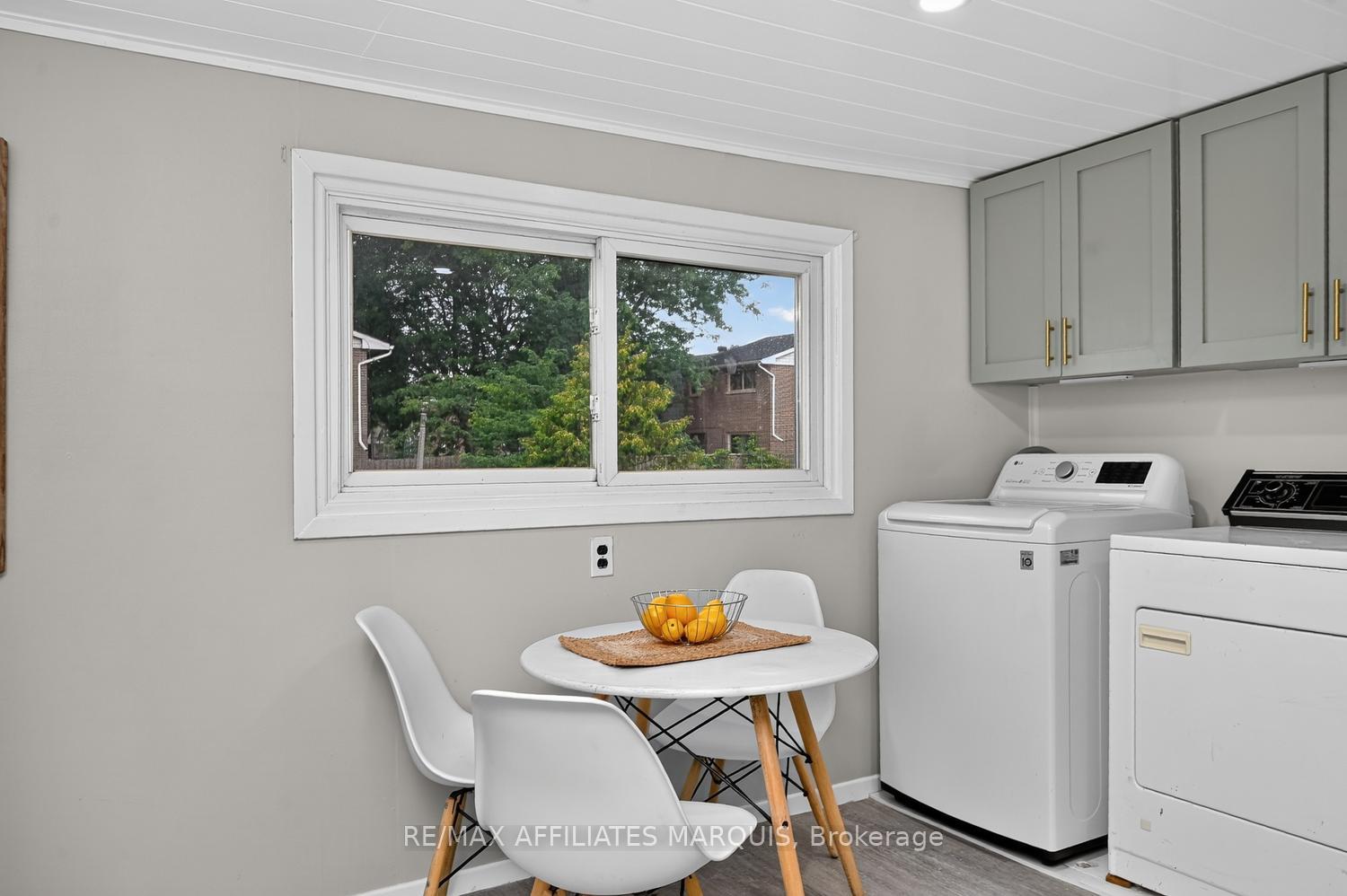 Photo 24 of 57 Smiths Falls Avenue, Smiths Falls, Smiths Falls — HOMEH