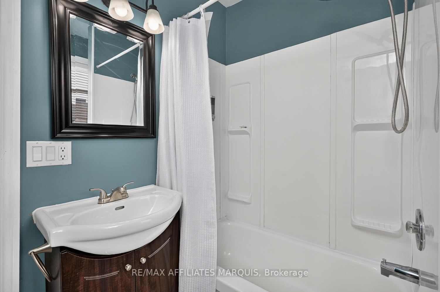 Photo 32 of 57 Smiths Falls Avenue, Smiths Falls, Smiths Falls — HOMEH