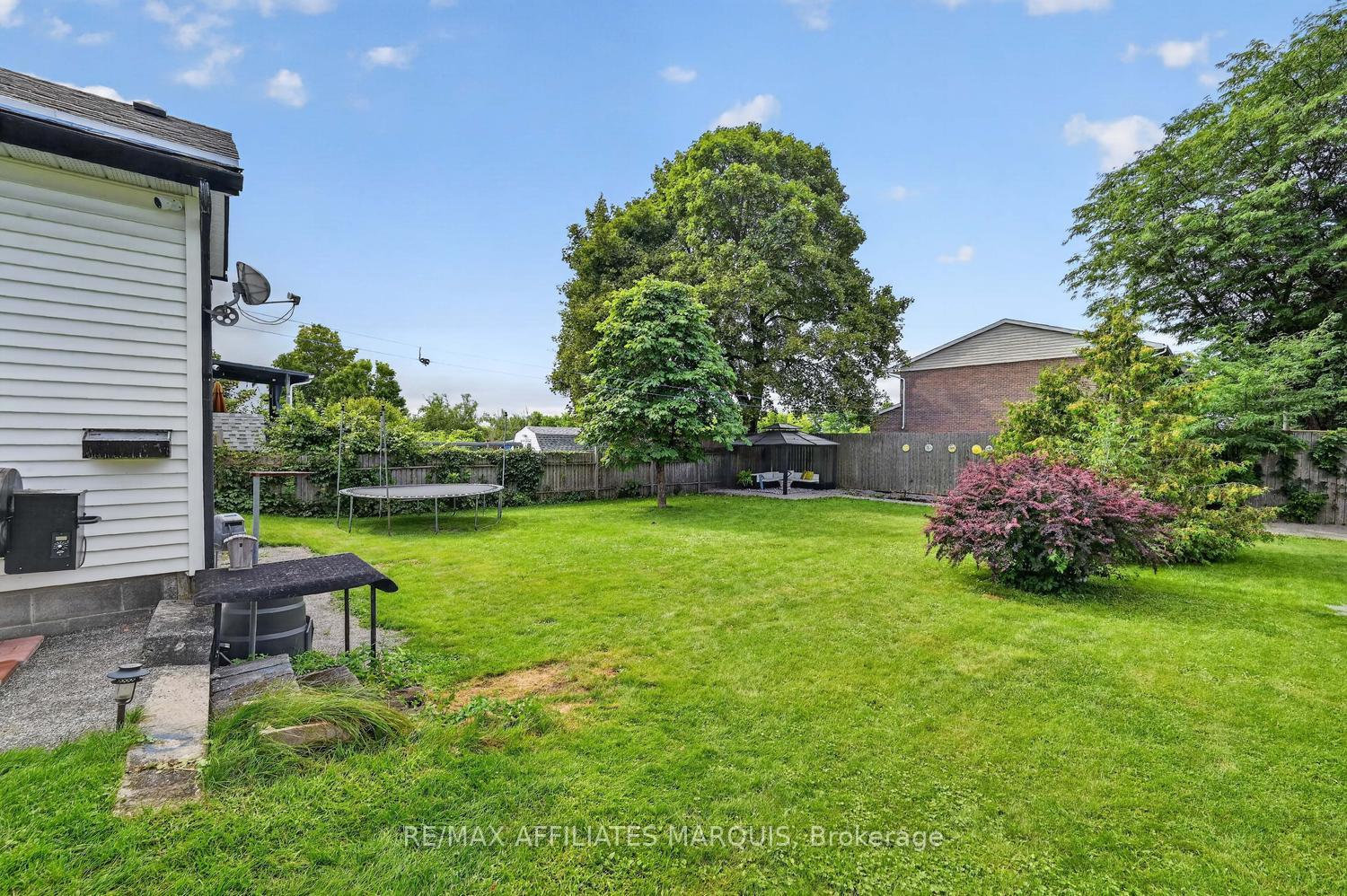 Photo 37 of 57 Smiths Falls Avenue, Smiths Falls, Smiths Falls — HOMEH