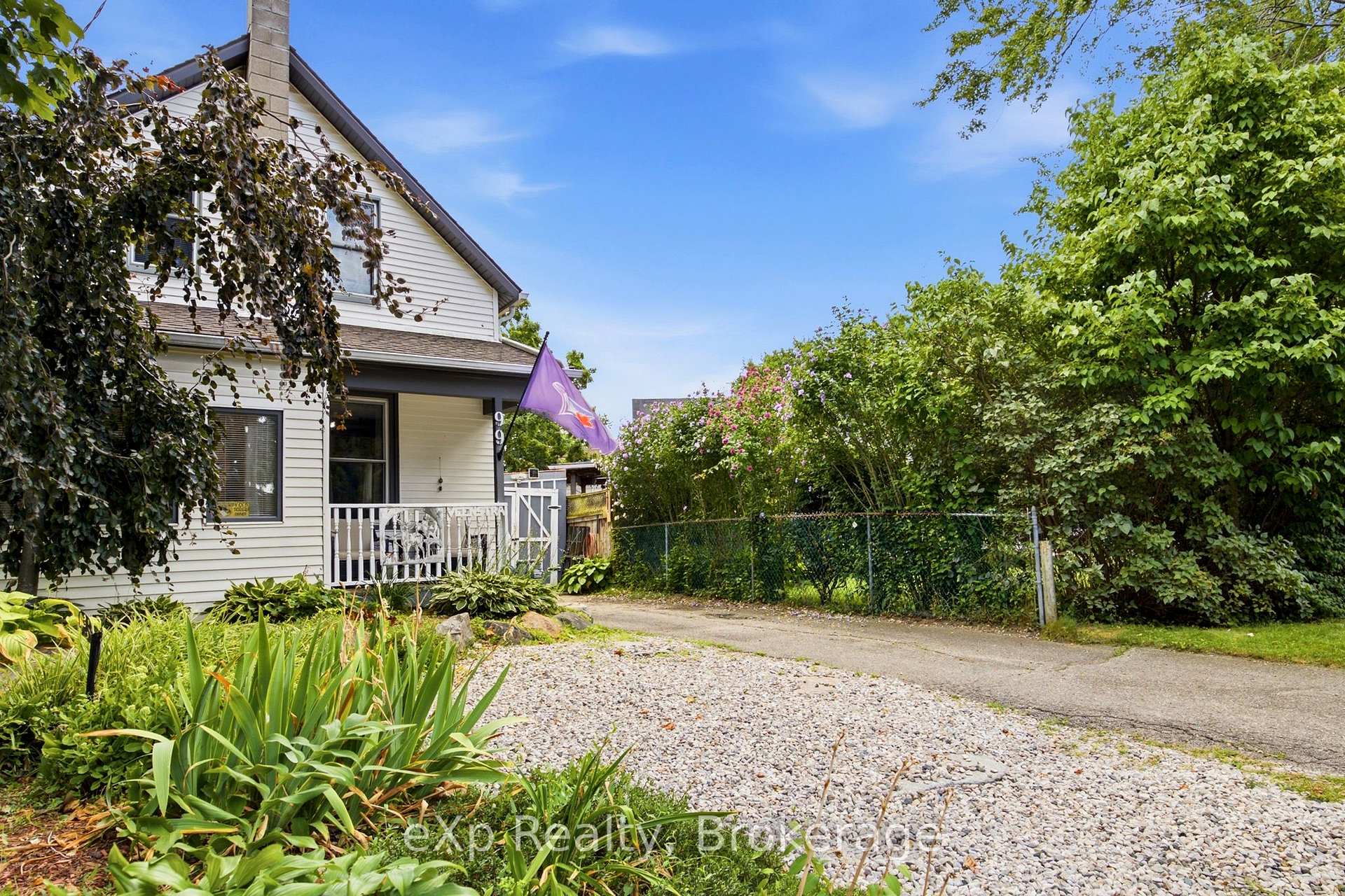 Photo 3 of 99 Dufferin Street, Stratford — HOMEH