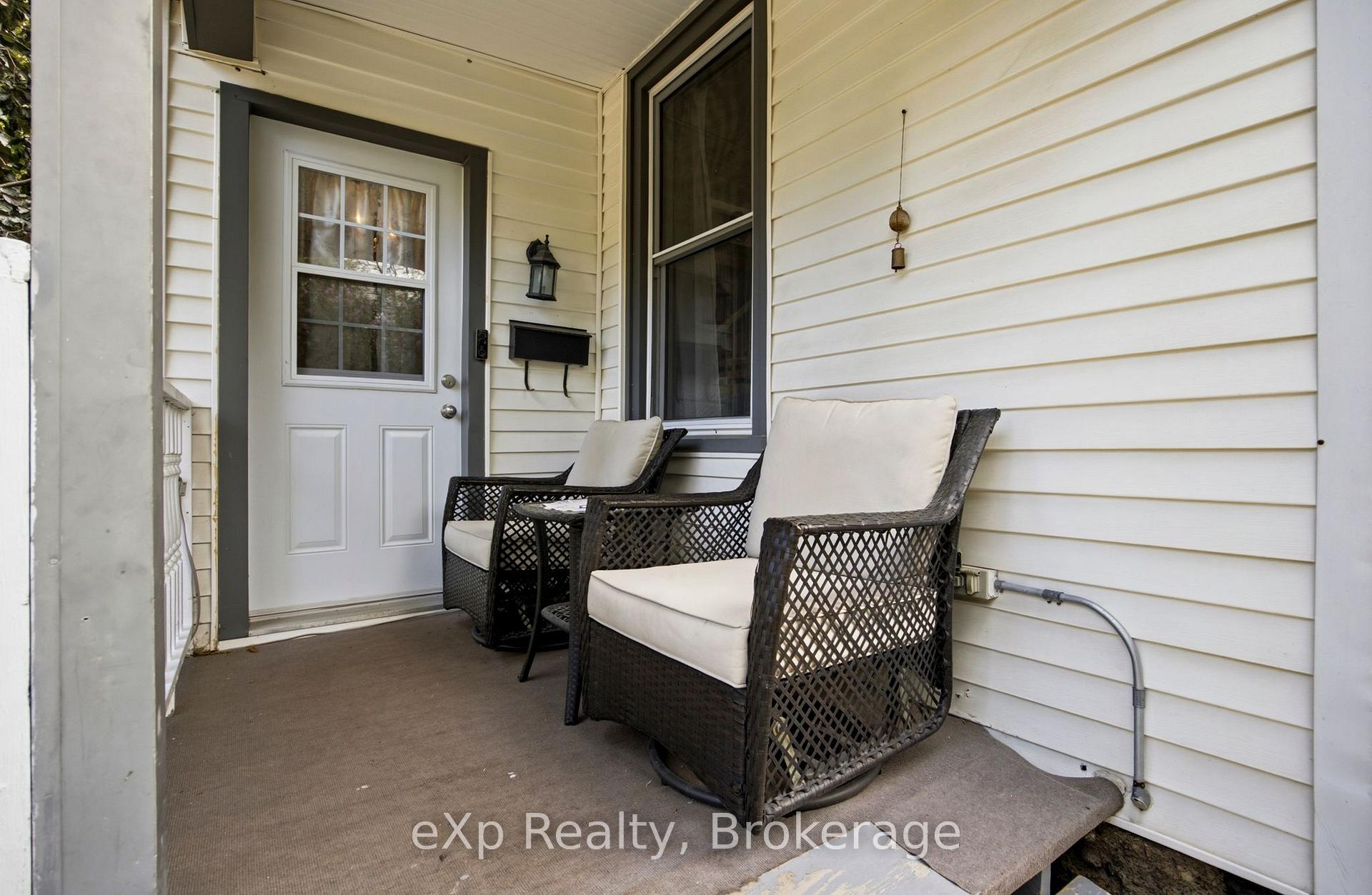Photo 5 of 99 Dufferin Street, Stratford — HOMEH