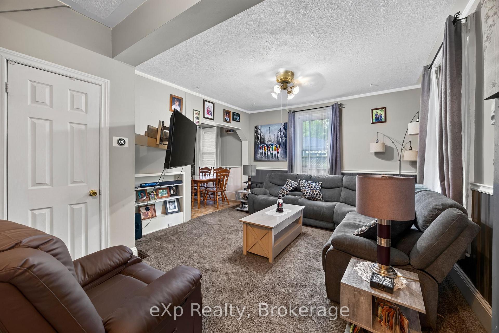 Photo 7 of 99 Dufferin Street, Stratford — HOMEH
