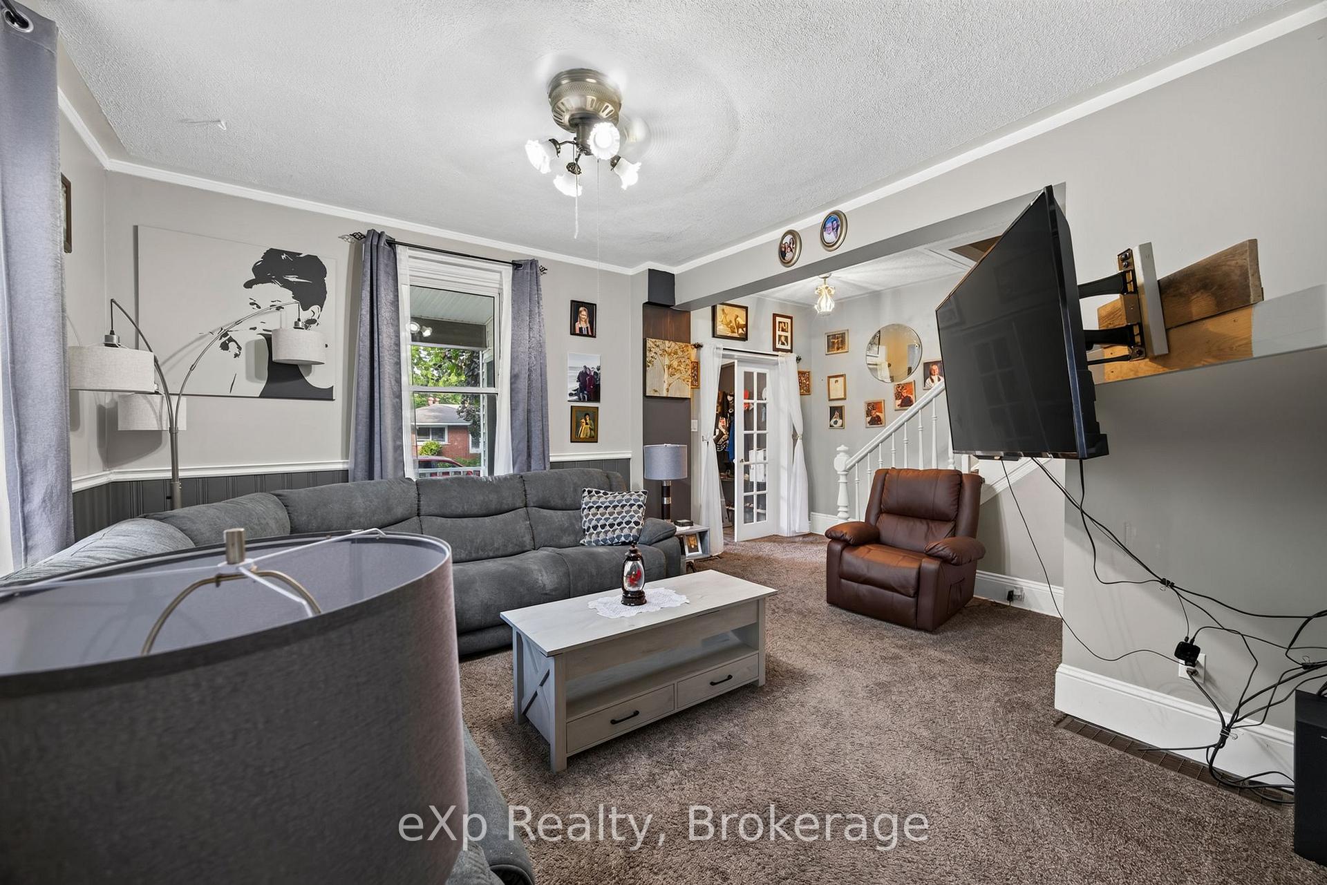 Photo 9 of 99 Dufferin Street, Stratford — HOMEH