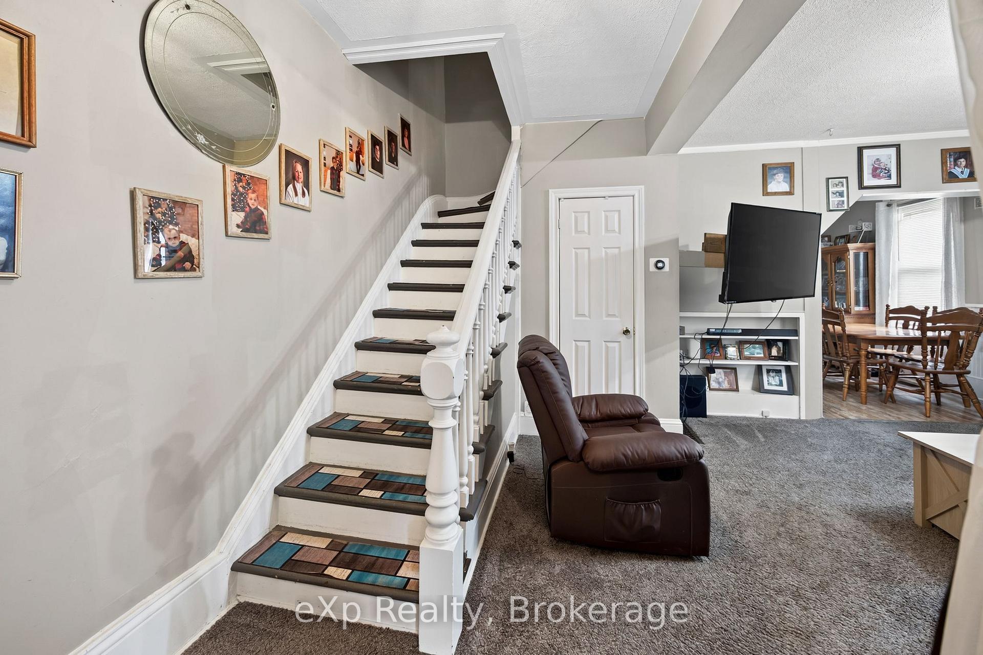 Photo 17 of 99 Dufferin Street, Stratford — HOMEH