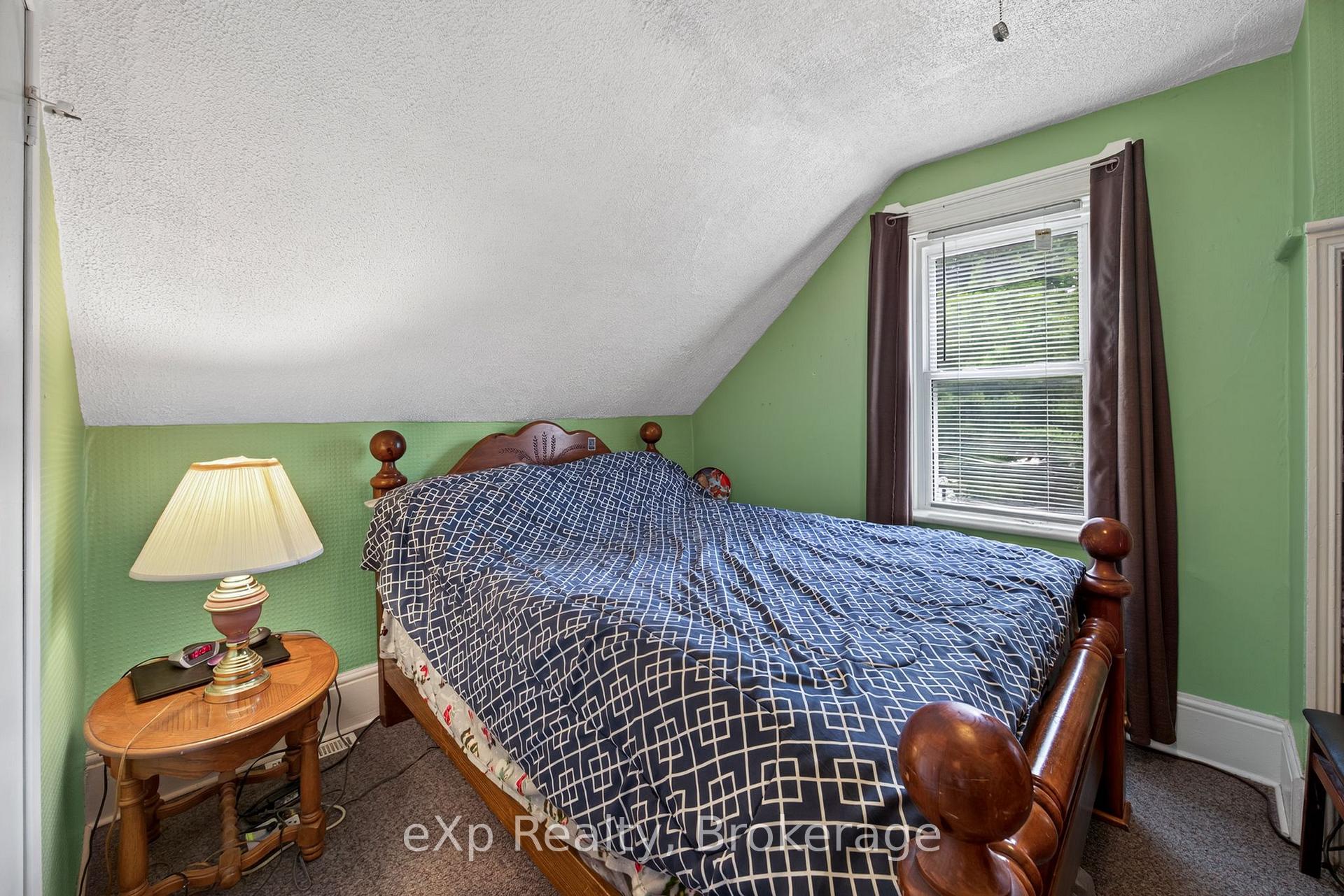 Photo 18 of 99 Dufferin Street, Stratford — HOMEH