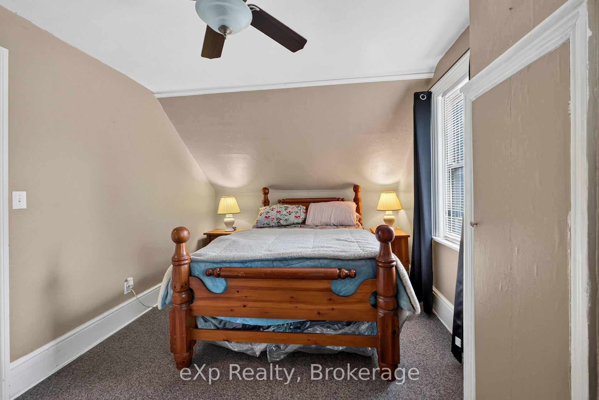 Photo 20 of 99 Dufferin Street, Stratford — HOMEH