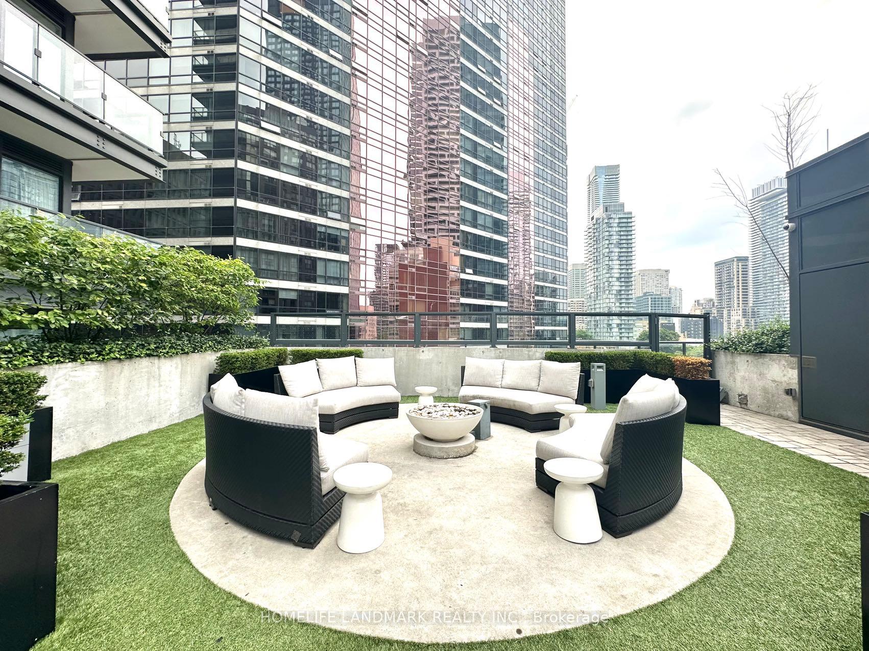 Photo 22 of Unit 2912, 955 Bay Street, Toronto, Bay Street Corridor — HOMEH