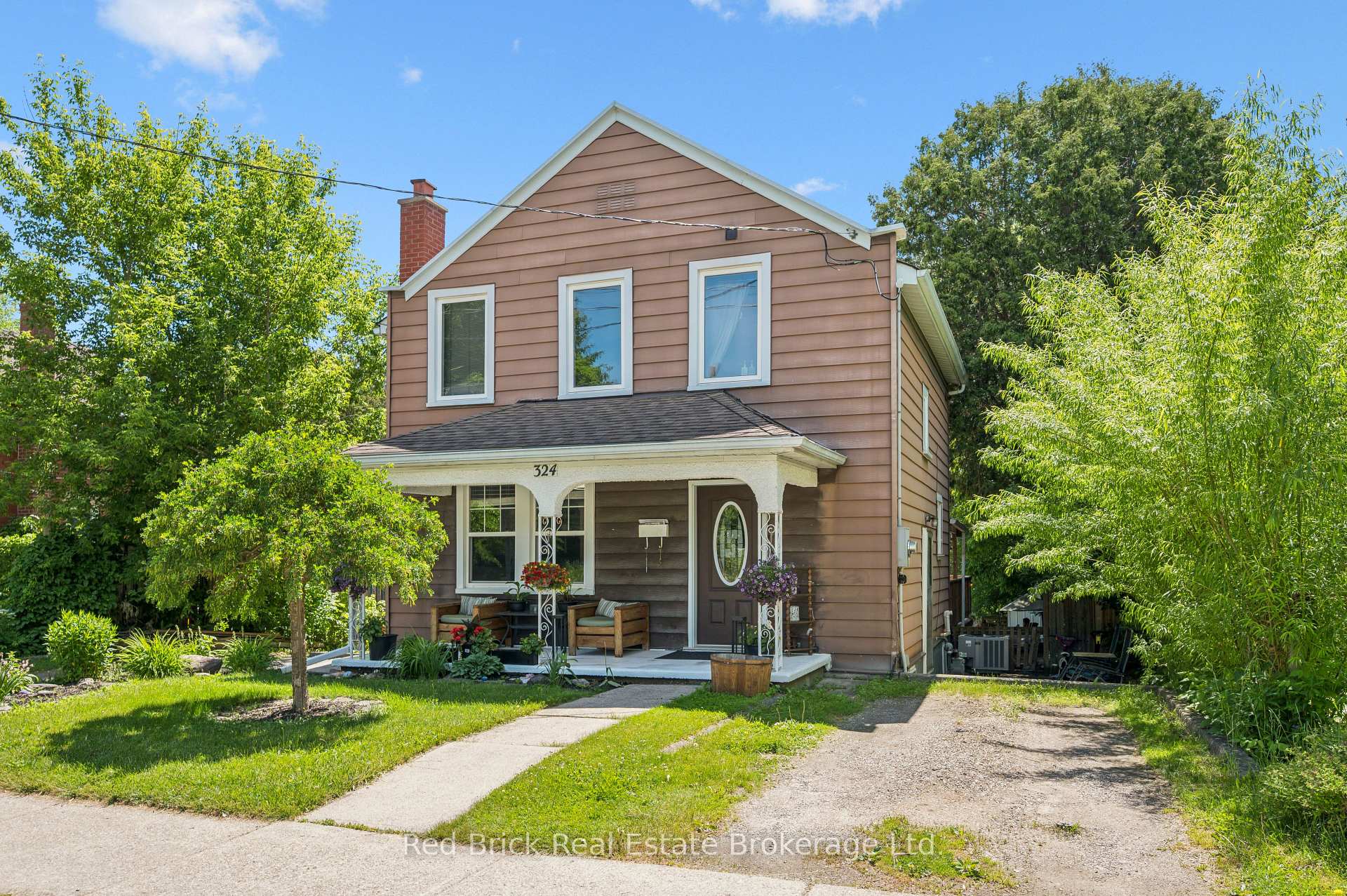 Photo 2 of 324 Waterloo Avenue, Guelph, Junction/Onward Willow — HOMEH