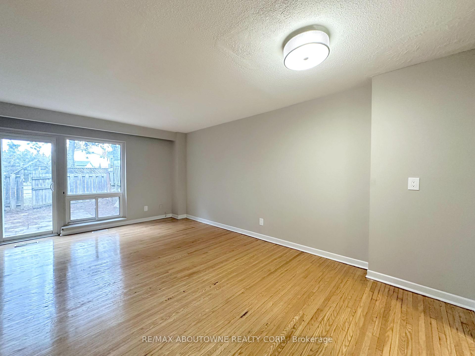 Photo 5 of Unit TH4, 63 Havenbrook Boulevard, North York, Henry Farm — HOMEH