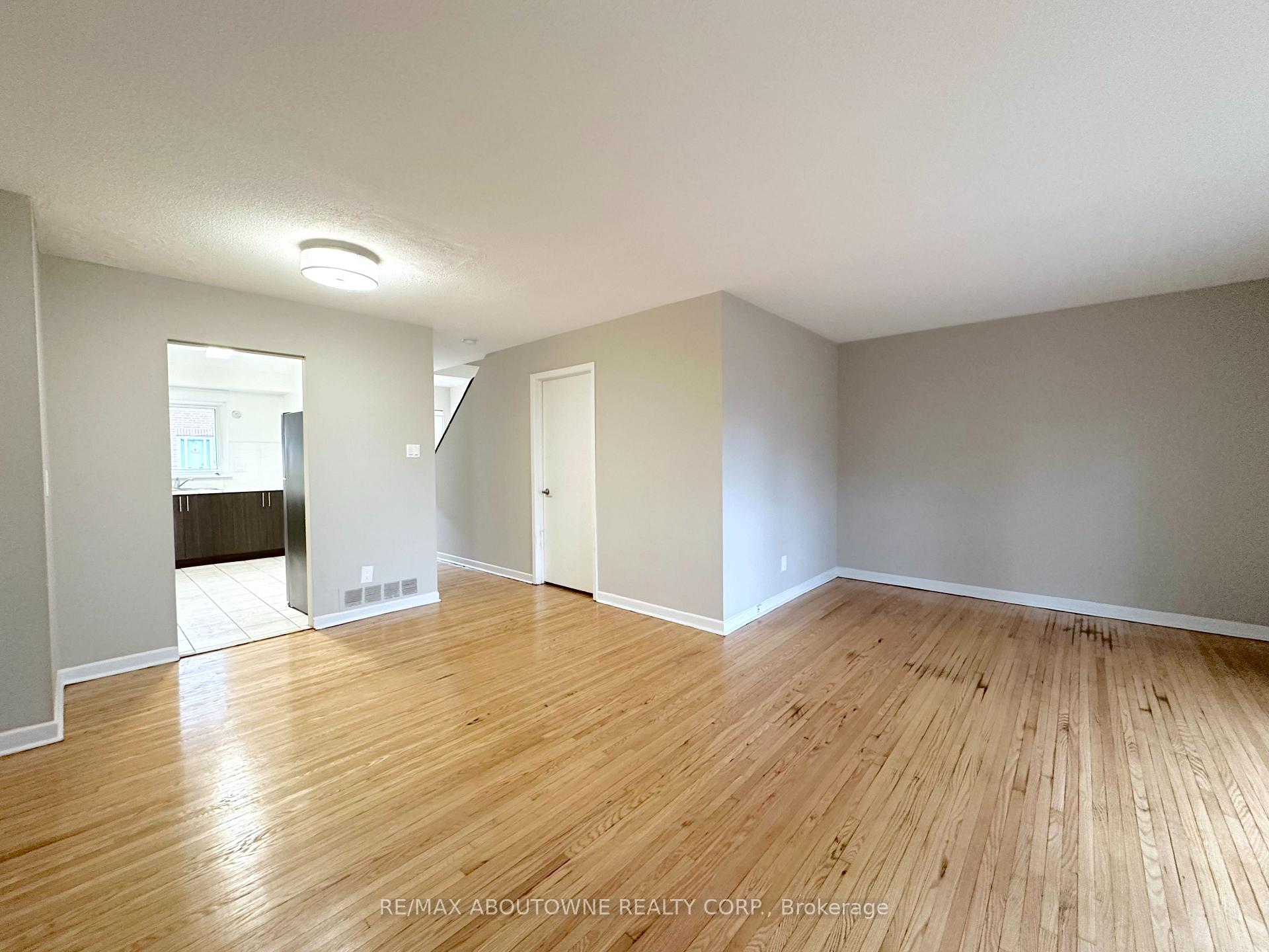 Photo 6 of Unit TH4, 63 Havenbrook Boulevard, North York, Henry Farm — HOMEH