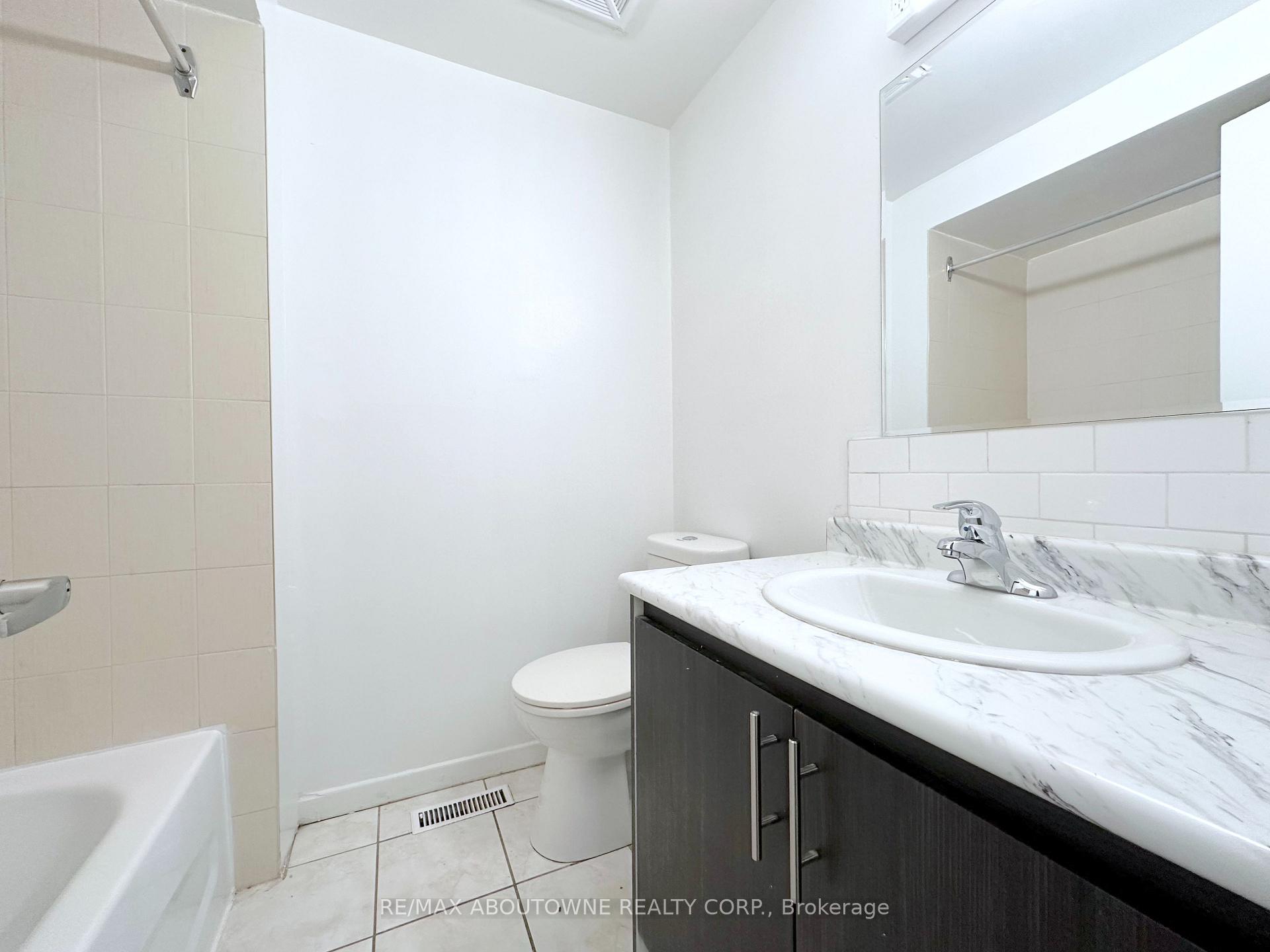 Photo 11 of Unit TH4, 63 Havenbrook Boulevard, North York, Henry Farm — HOMEH