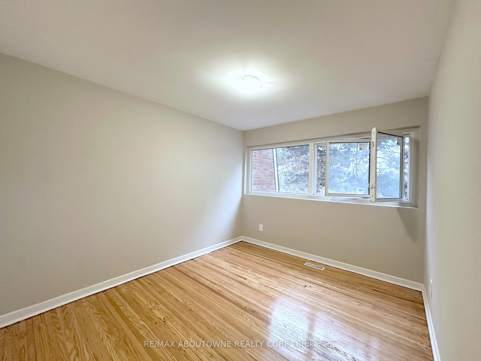 Photo 12 of Unit TH4, 63 Havenbrook Boulevard, North York, Henry Farm — HOMEH