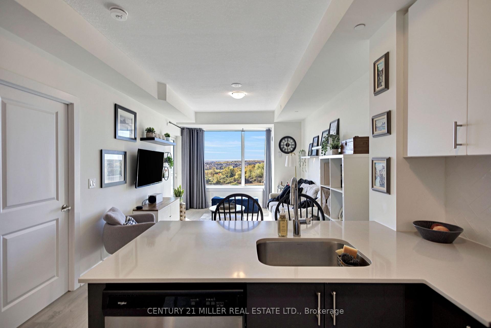 Photo 9 of Unit 721, 3200 William Coltson Avenue, Oakville, Joshua Meadows — HOMEH