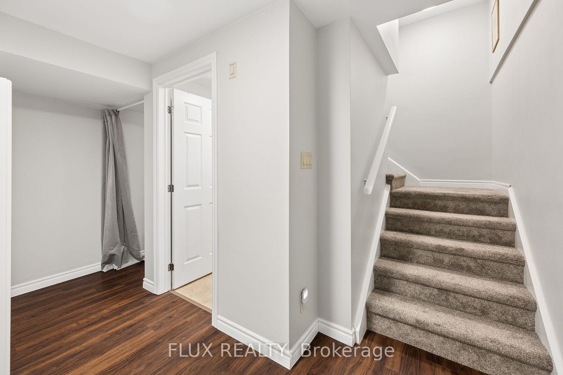 Photo 17 of Unit 9, 266 Dufferin Street, Stratford — HOMEH