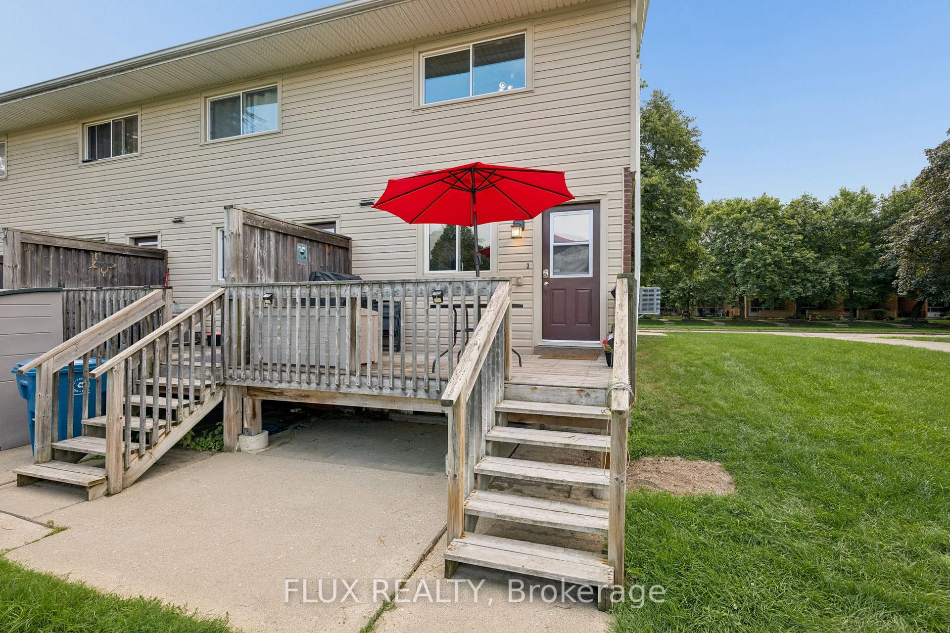 Photo 23 of Unit 9, 266 Dufferin Street, Stratford — HOMEH