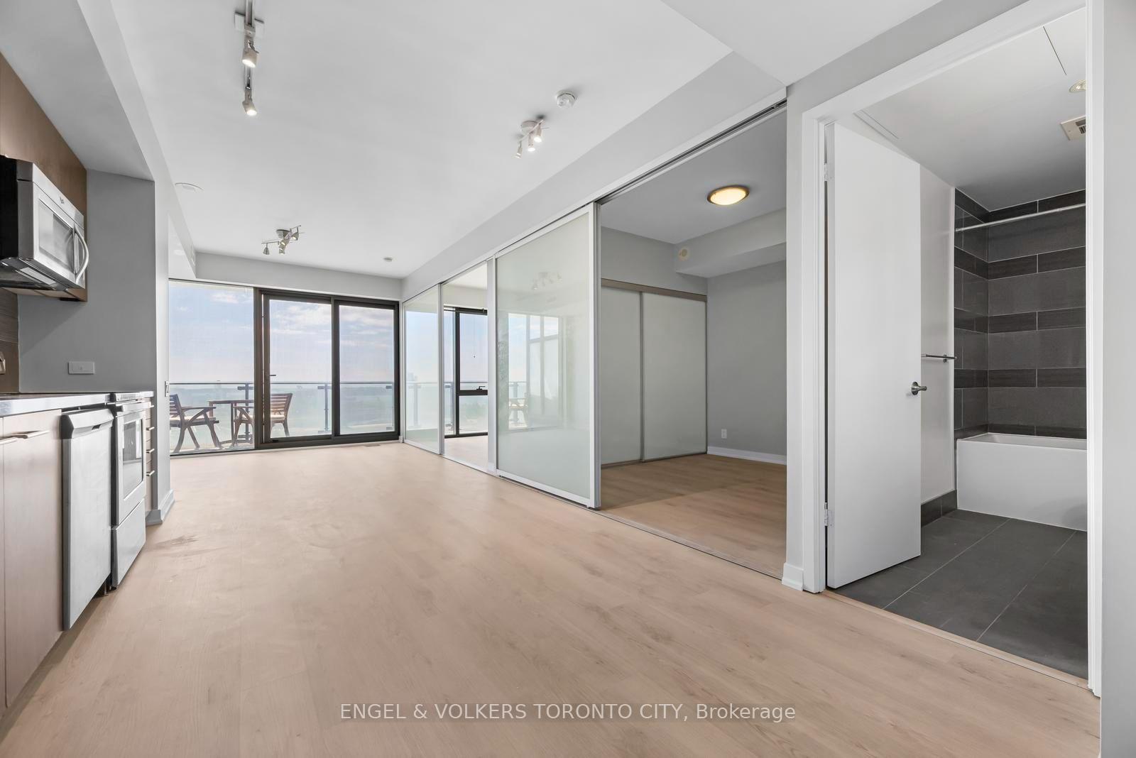 Photo 1 of Unit 1009, 390 Cherry Street, Toronto, Waterfront Communities — HOMEH