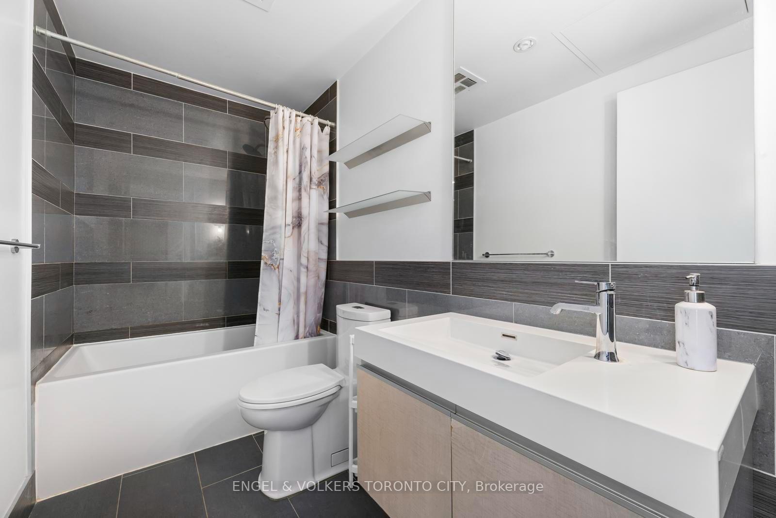 Photo 10 of Unit 1009, 390 Cherry Street, Toronto, Waterfront Communities — HOMEH