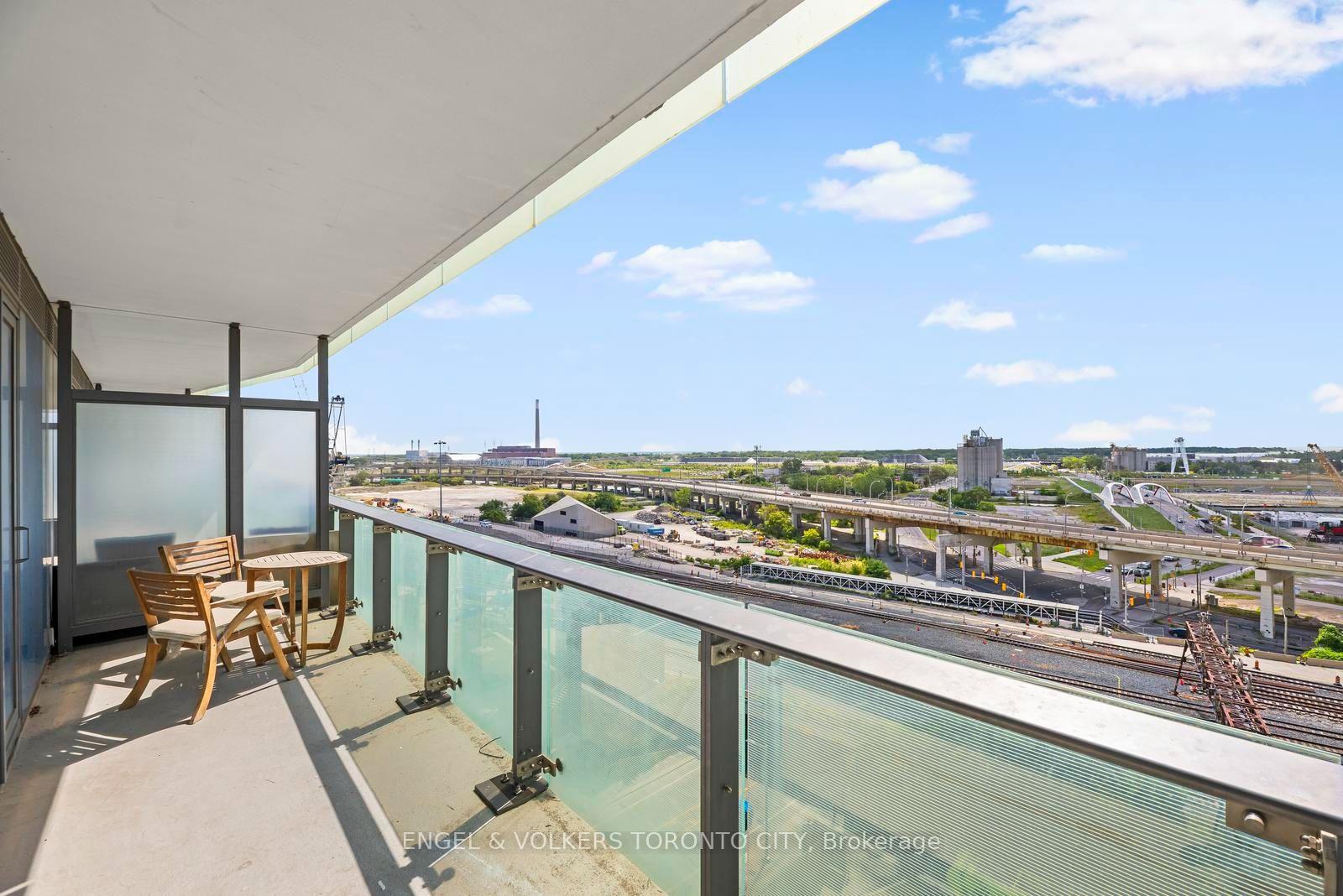 Photo 12 of Unit 1009, 390 Cherry Street, Toronto, Waterfront Communities — HOMEH