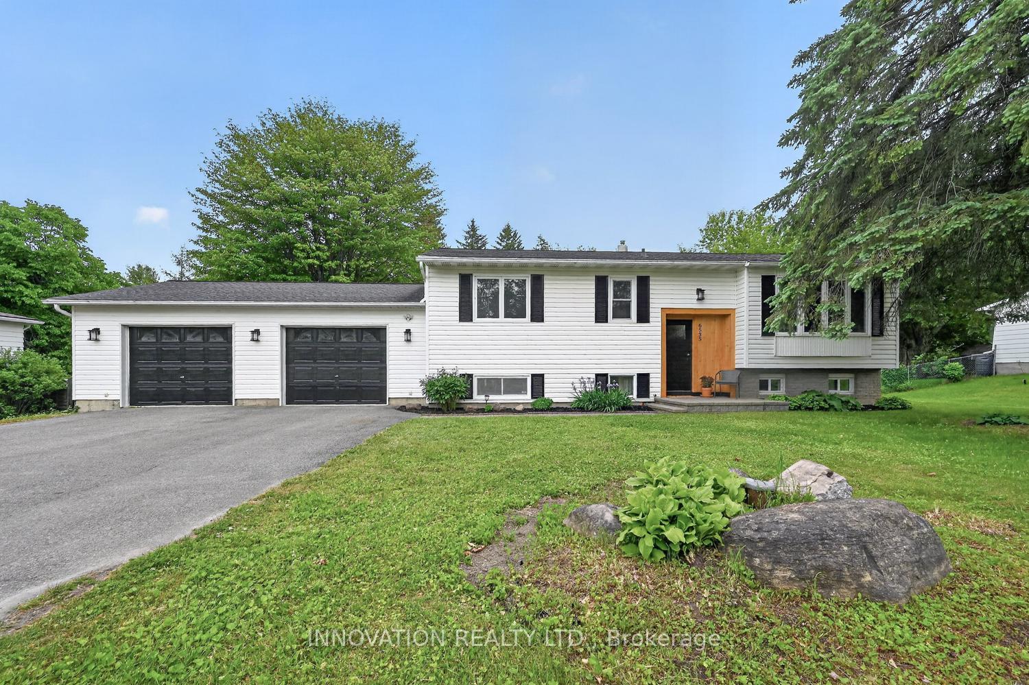 Photo 3 of 6535 Rideau Valley Drive N, Ottawa, Manotick South to Roger Stevens — HOMEH