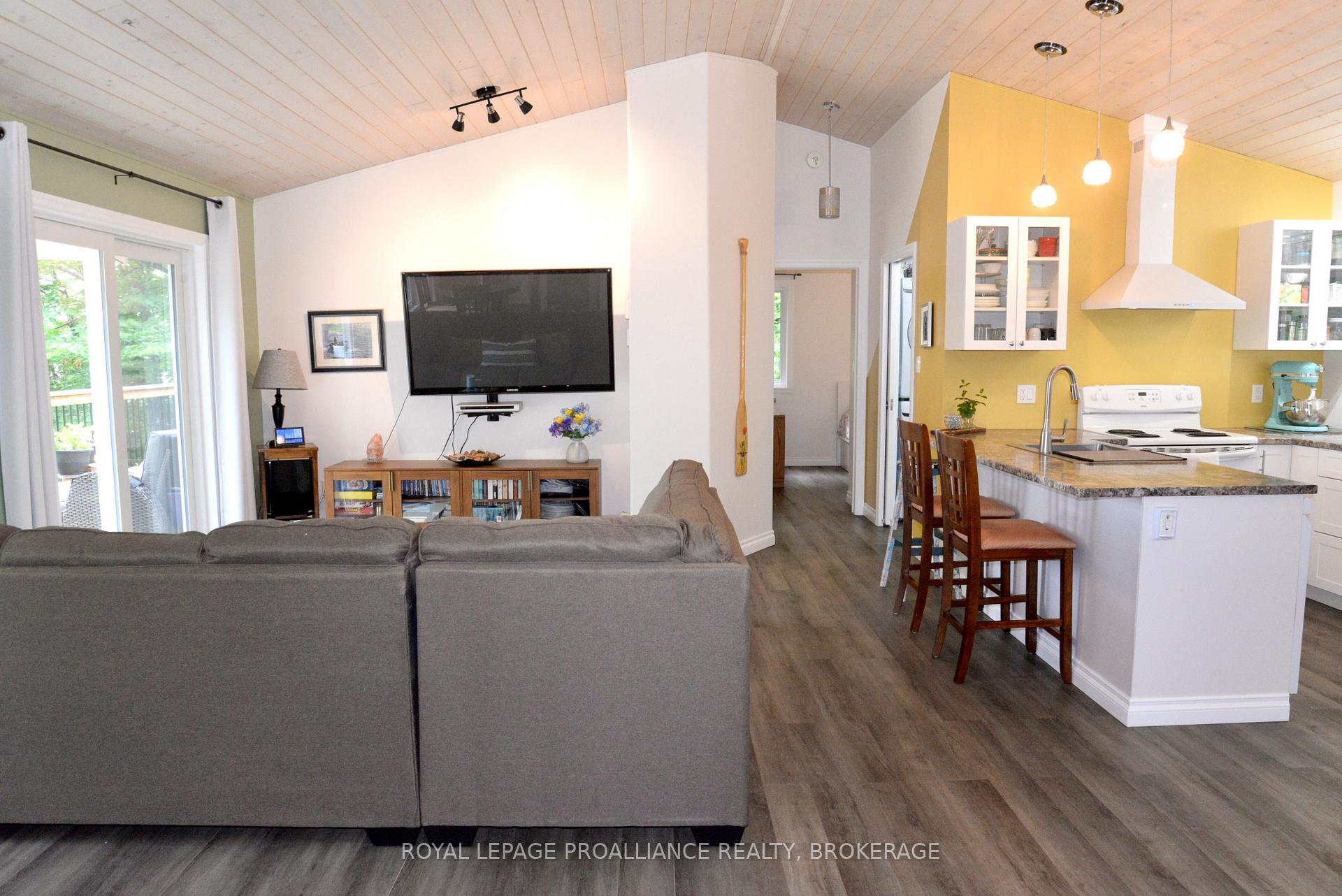 Photo 18 of 1099 Almost Lane, Frontenac, Frontenac North — HOMEH