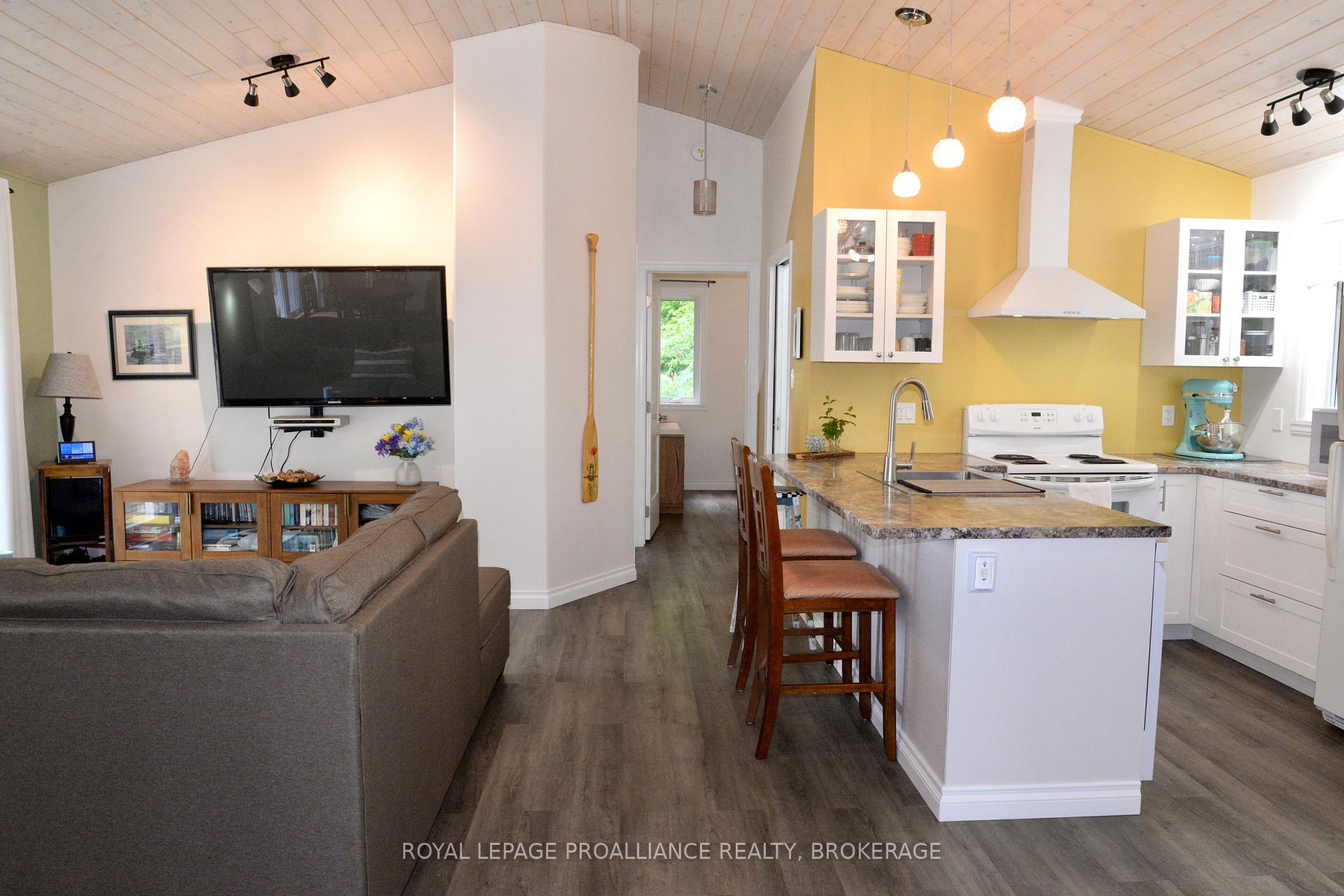 Photo 19 of 1099 Almost Lane, Frontenac, Frontenac North — HOMEH