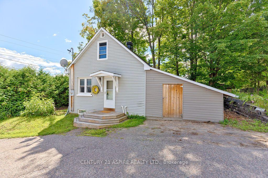 Photo 2 of 168 Bonnechere Street E, Bonnechere Valley, Eganville/Bonnechere Twp — HOMEH