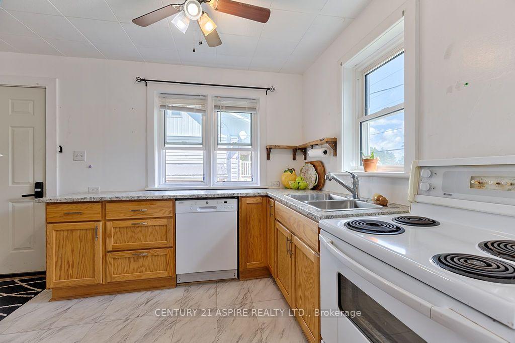 Photo 8 of 168 Bonnechere Street E, Bonnechere Valley, Eganville/Bonnechere Twp — HOMEH