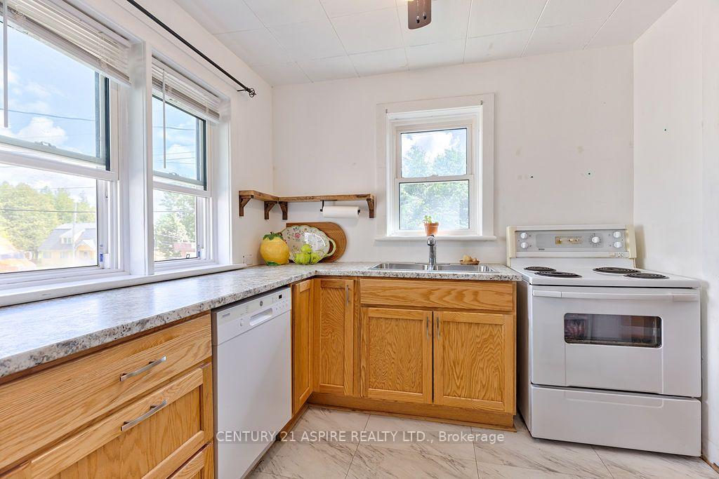 Photo 9 of 168 Bonnechere Street E, Bonnechere Valley, Eganville/Bonnechere Twp — HOMEH