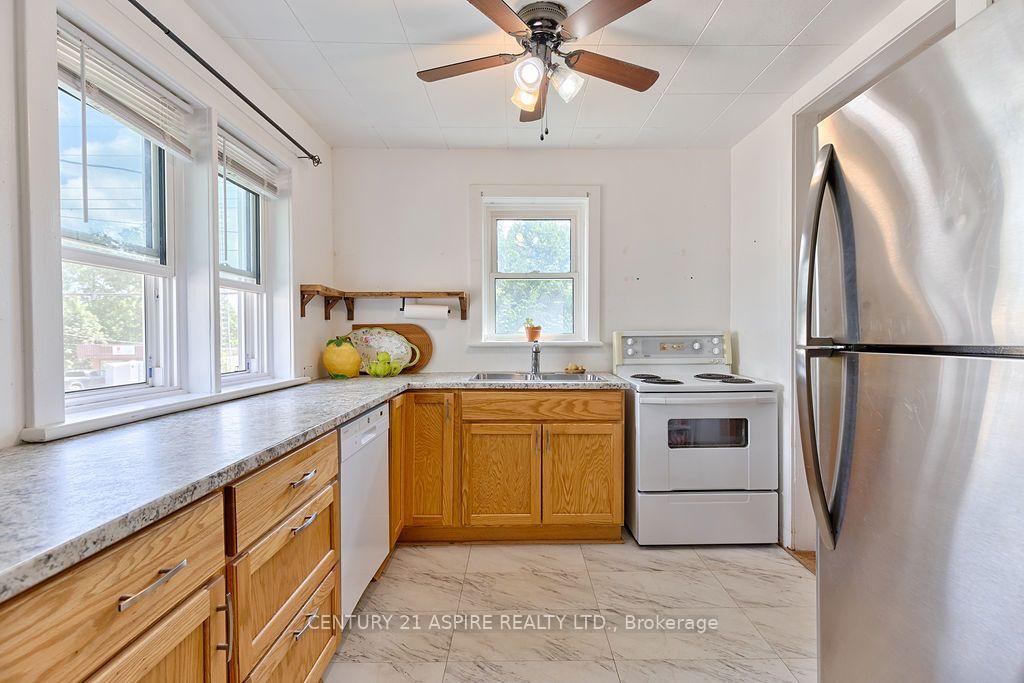 Photo 10 of 168 Bonnechere Street E, Bonnechere Valley, Eganville/Bonnechere Twp — HOMEH