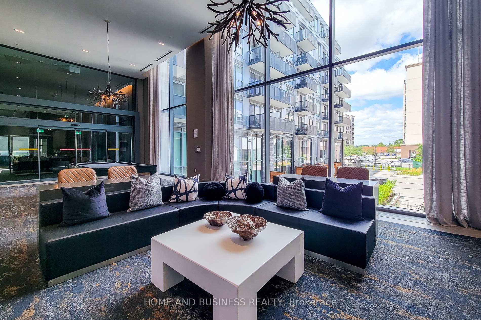 Photo 5 of Unit 710, 2450 Old Bronte Road E, Oakville, Westmount — HOMEH