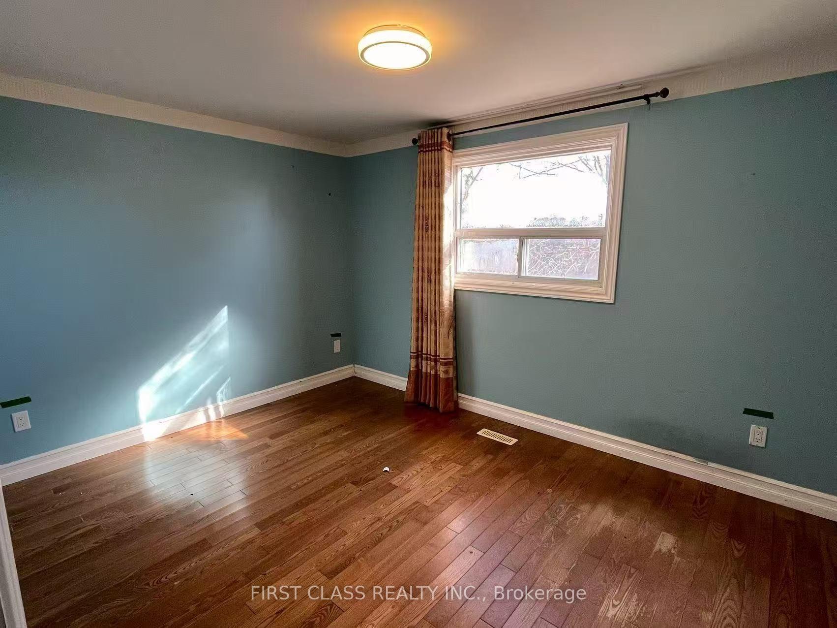 Photo 3 of Unit Main & Second Floor, 53 Aberfeldy Crescent, Markham, German Mills — HOMEH