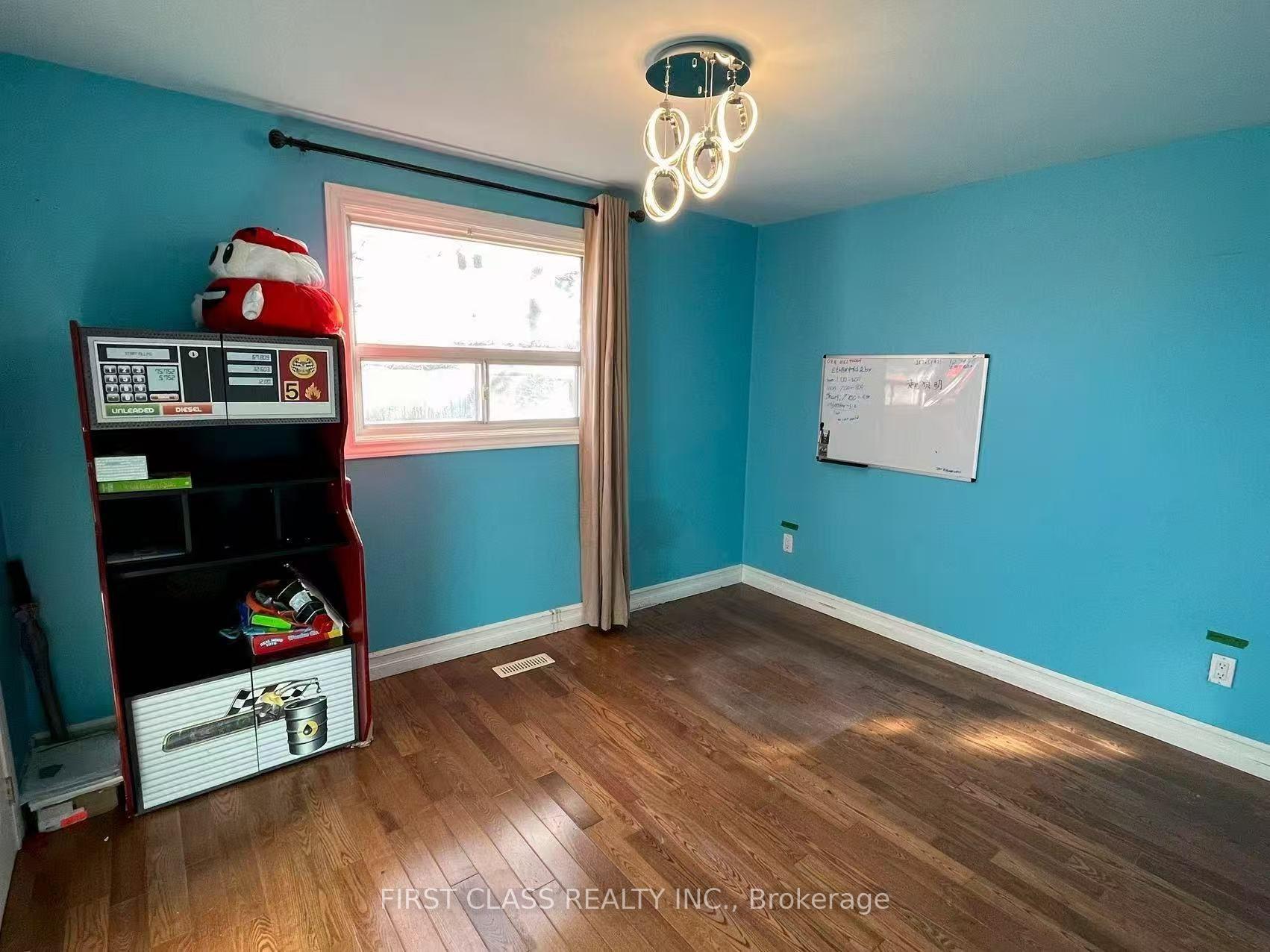 Photo 6 of Unit Main & Second Floor, 53 Aberfeldy Crescent, Markham, German Mills — HOMEH