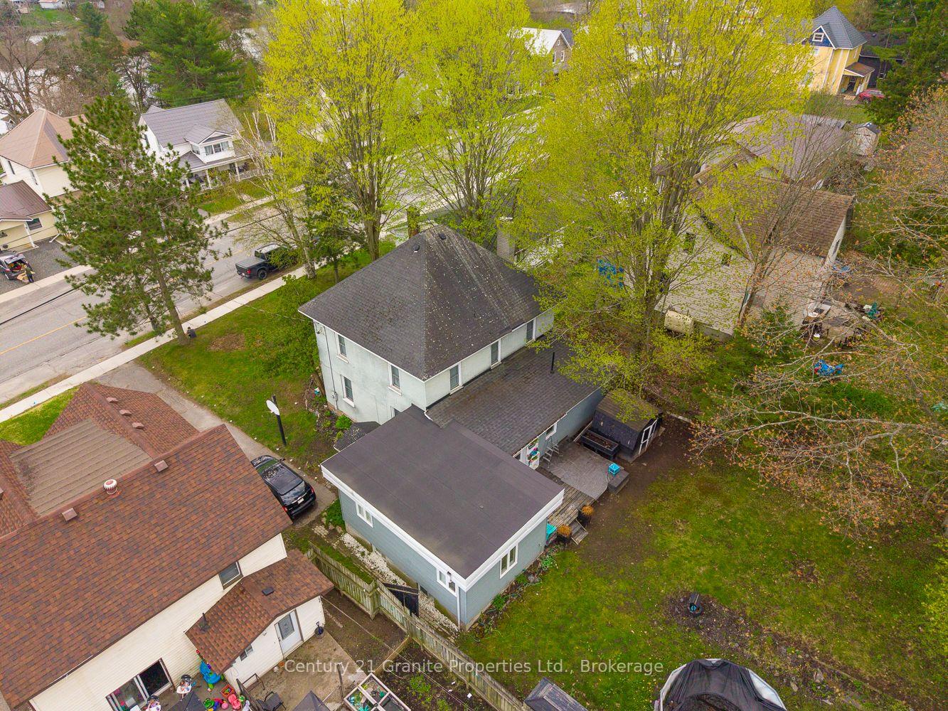 Photo 6 of 50 William Street, Parry Sound — HOMEH