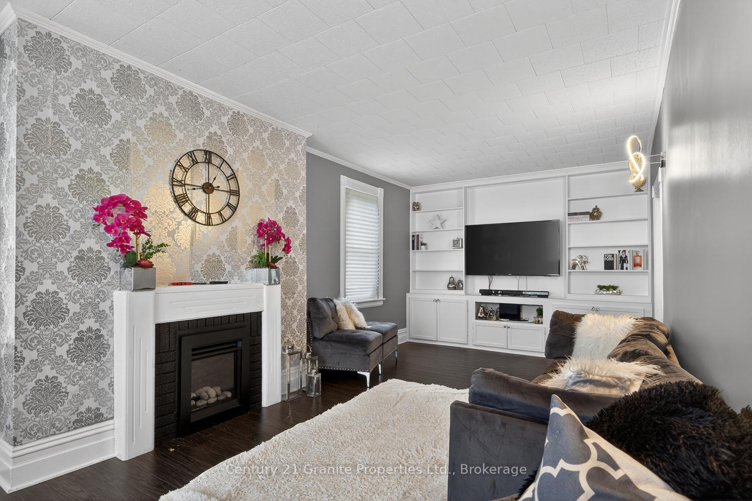 Photo 17 of 50 William Street, Parry Sound — HOMEH