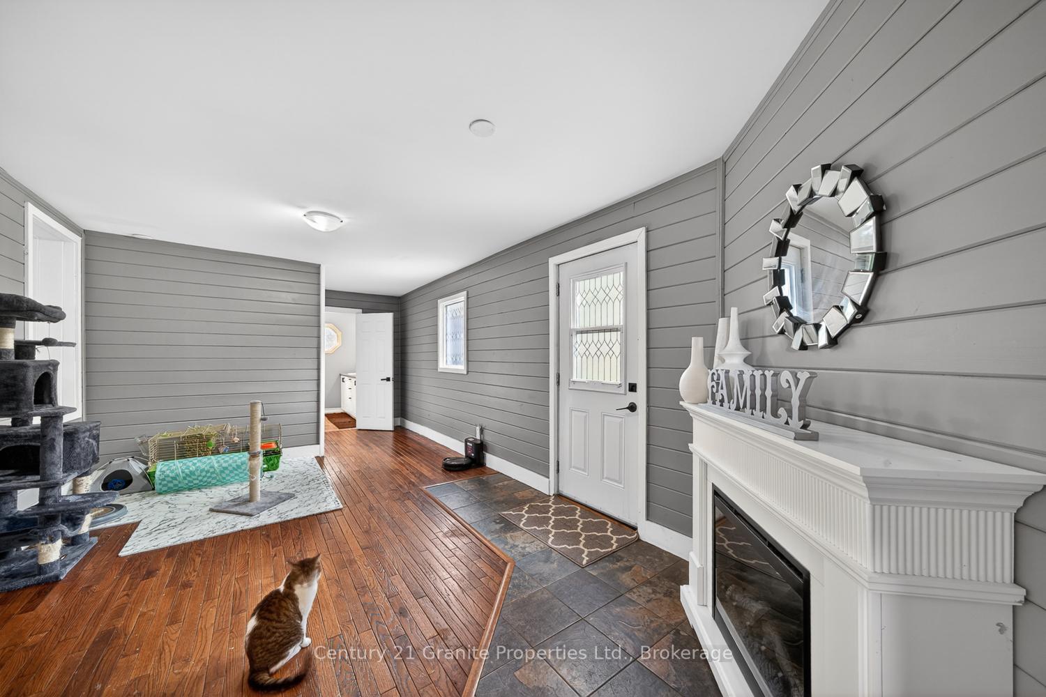 Photo 26 of 50 William Street, Parry Sound — HOMEH