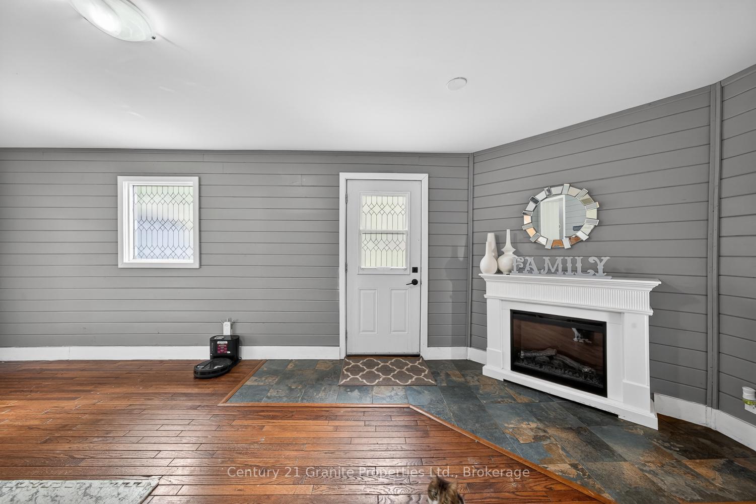 Photo 27 of 50 William Street, Parry Sound — HOMEH