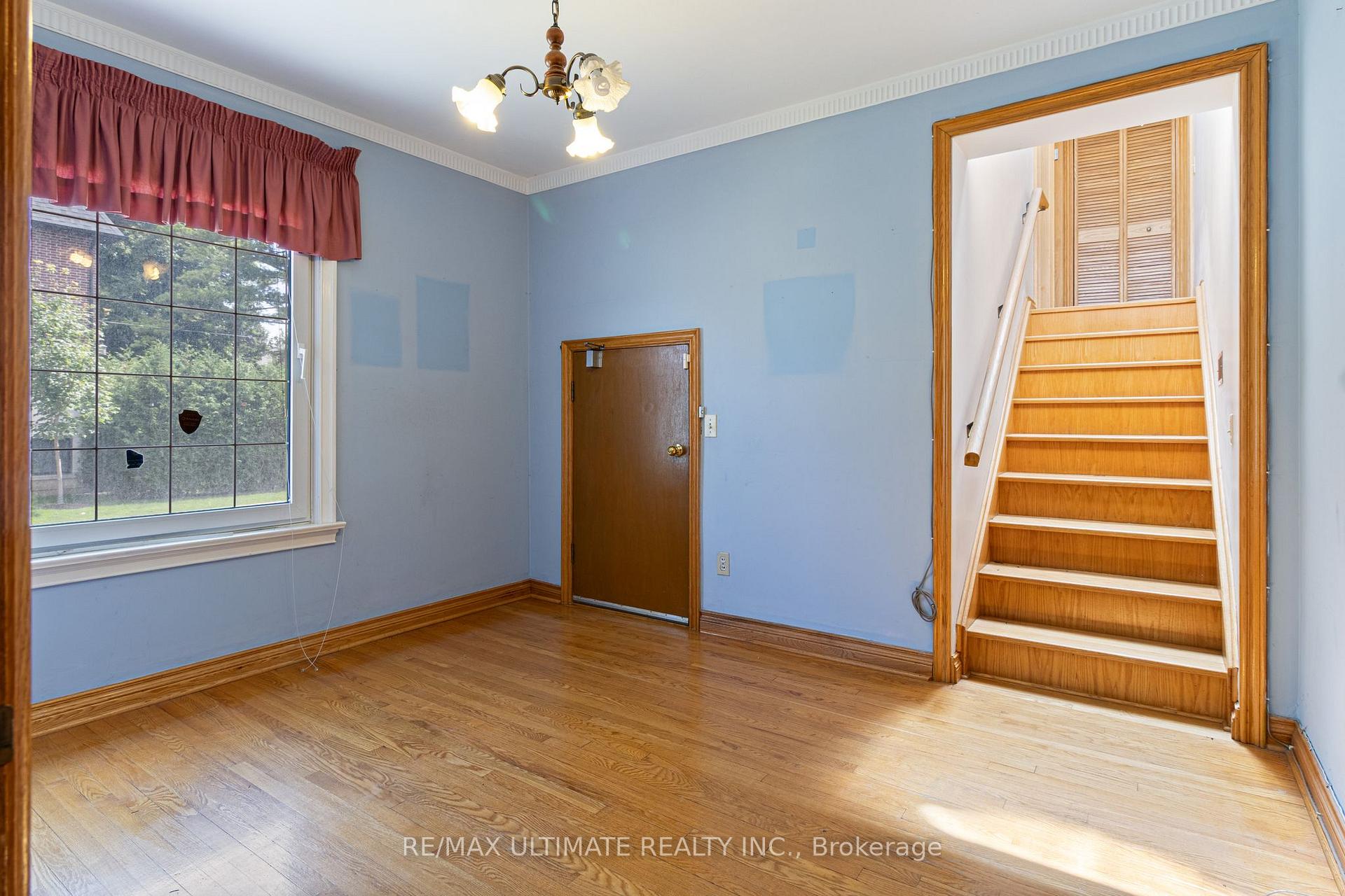 Photo 22 of 519 Douglas Avenue, Toronto, Bedford Park-Nortown — HOMEH