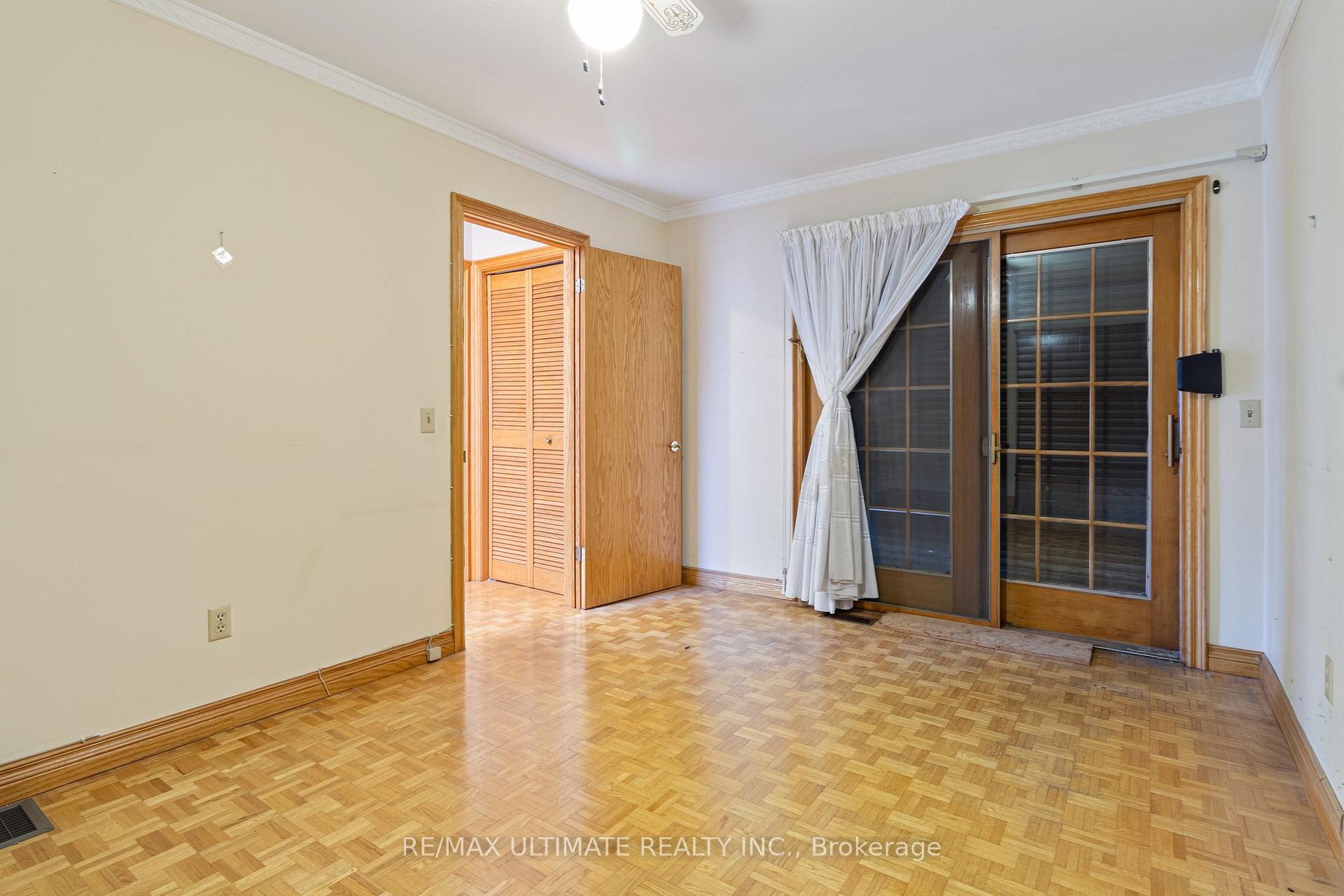 Photo 29 of 519 Douglas Avenue, Toronto, Bedford Park-Nortown — HOMEH