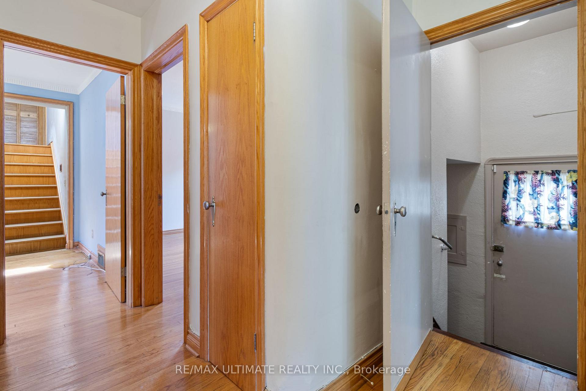 Photo 32 of 519 Douglas Avenue, Toronto, Bedford Park-Nortown — HOMEH