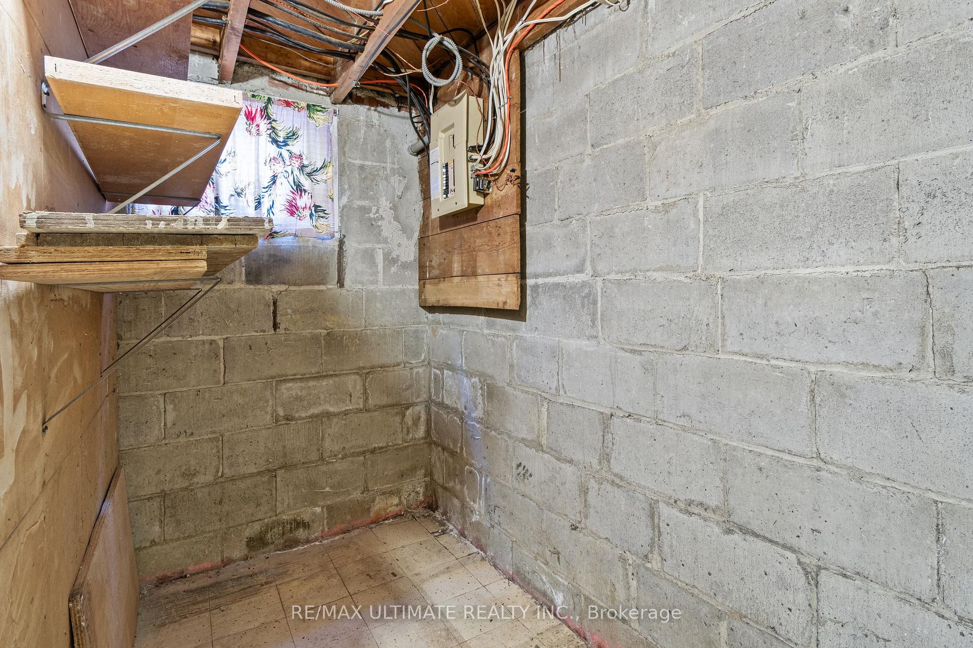 Photo 36 of 519 Douglas Avenue, Toronto, Bedford Park-Nortown — HOMEH