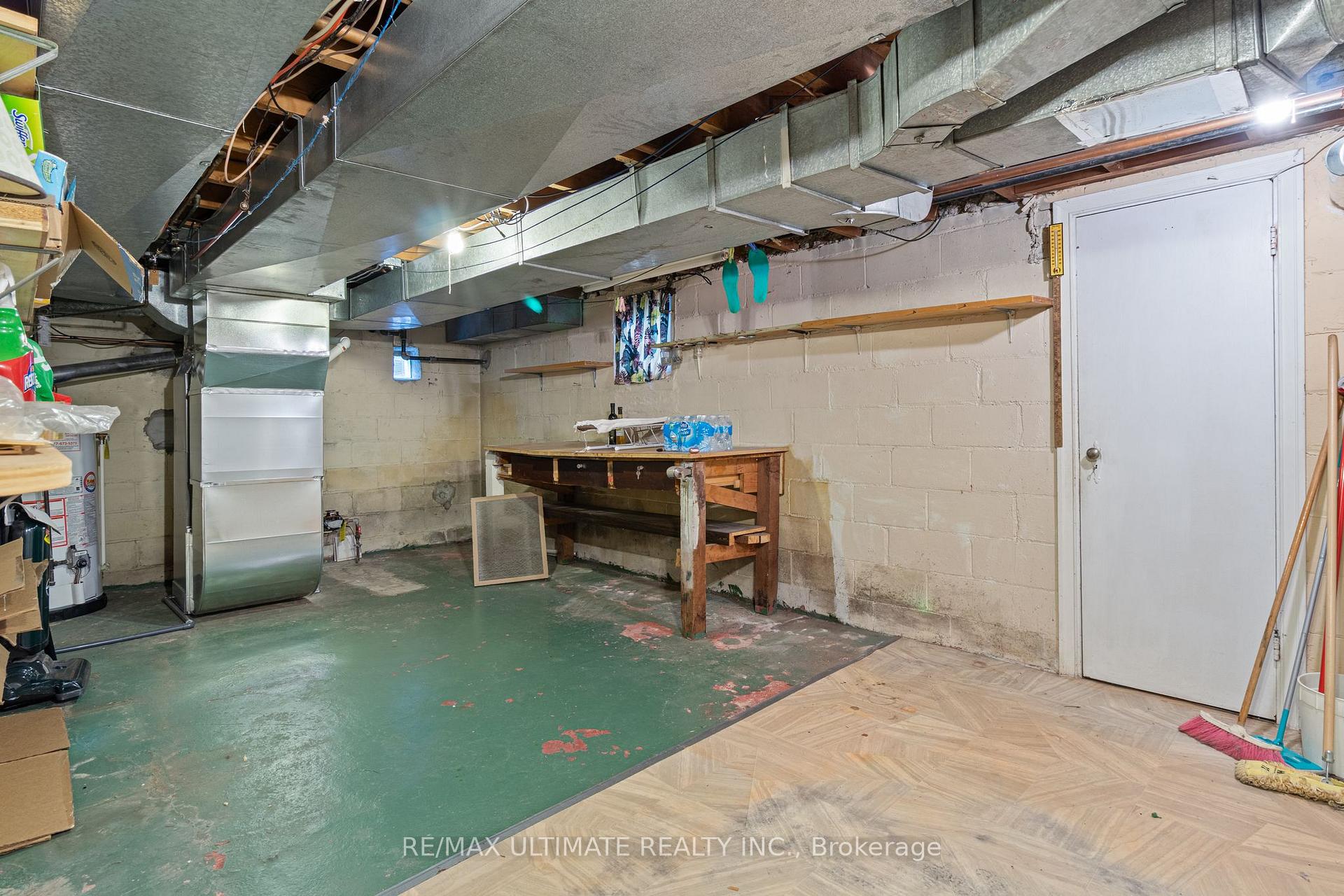 Photo 37 of 519 Douglas Avenue, Toronto, Bedford Park-Nortown — HOMEH