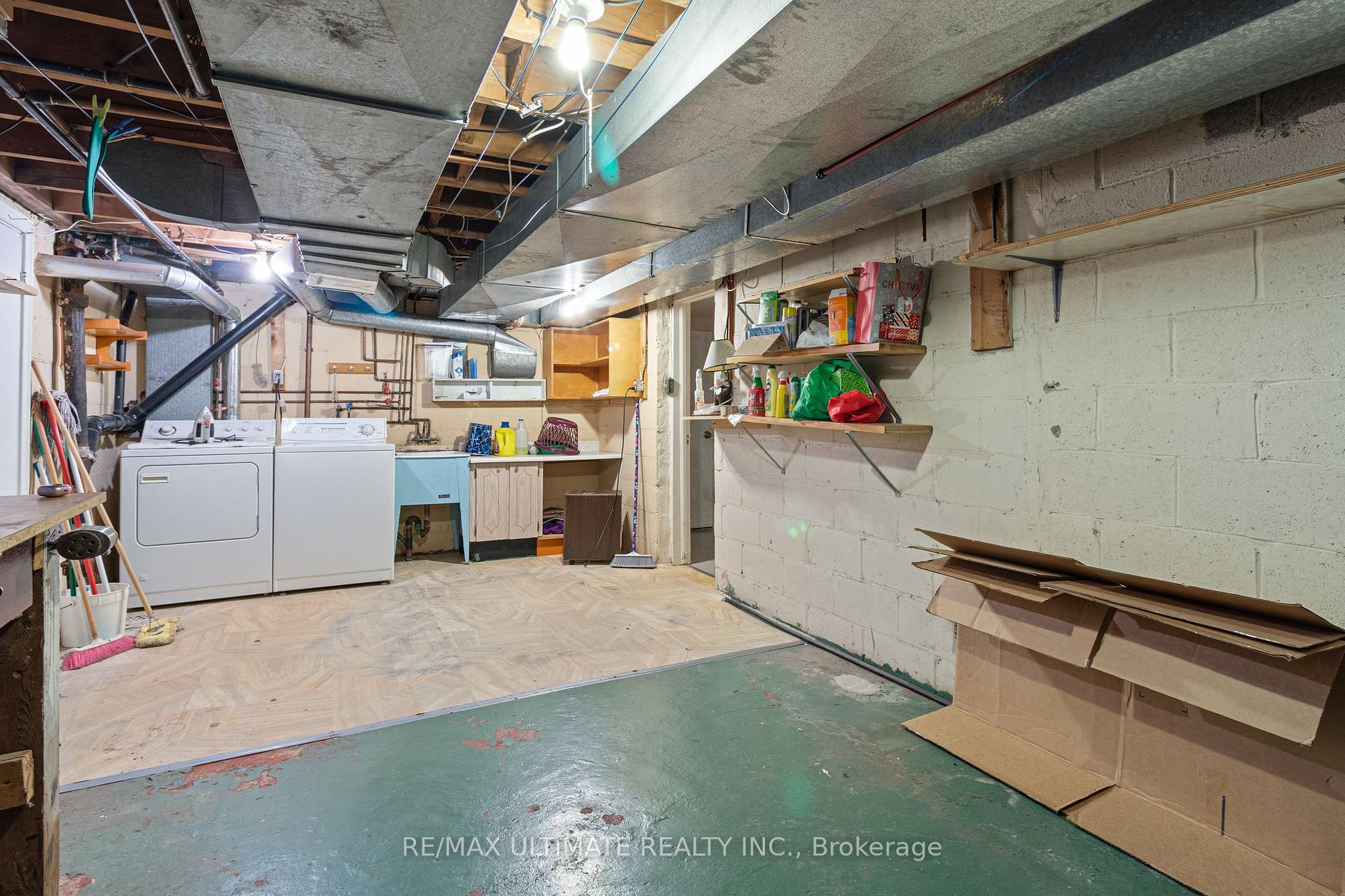 Photo 38 of 519 Douglas Avenue, Toronto, Bedford Park-Nortown — HOMEH