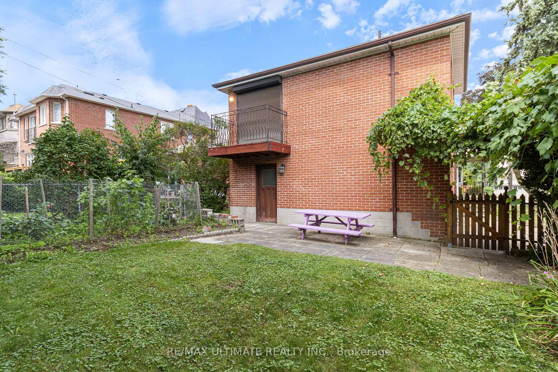 Photo 40 of 519 Douglas Avenue, Toronto, Bedford Park-Nortown — HOMEH