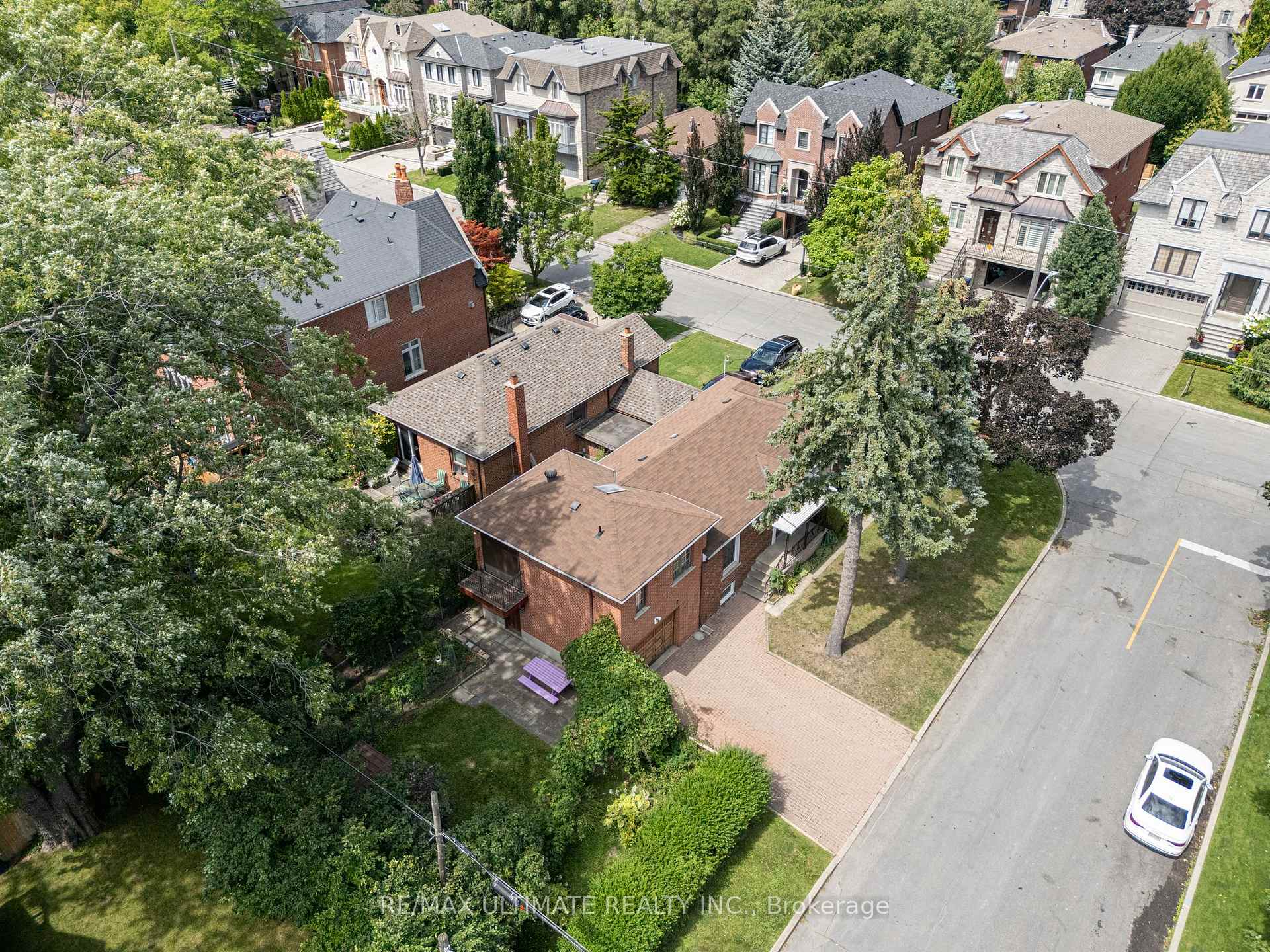 Photo 42 of 519 Douglas Avenue, Toronto, Bedford Park-Nortown — HOMEH
