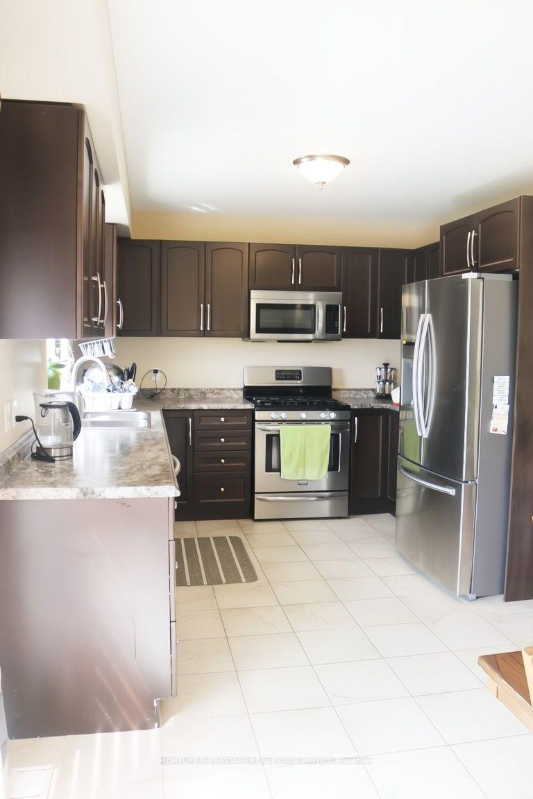Photo 3 of 6039 Ernest Crescent, Niagara Falls, Forestview — HOMEH