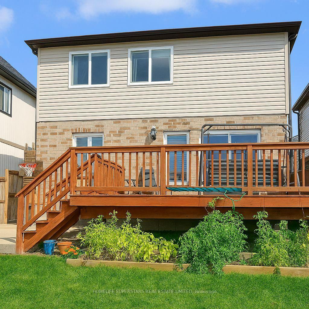 Photo 5 of 6039 Ernest Crescent, Niagara Falls, Forestview — HOMEH