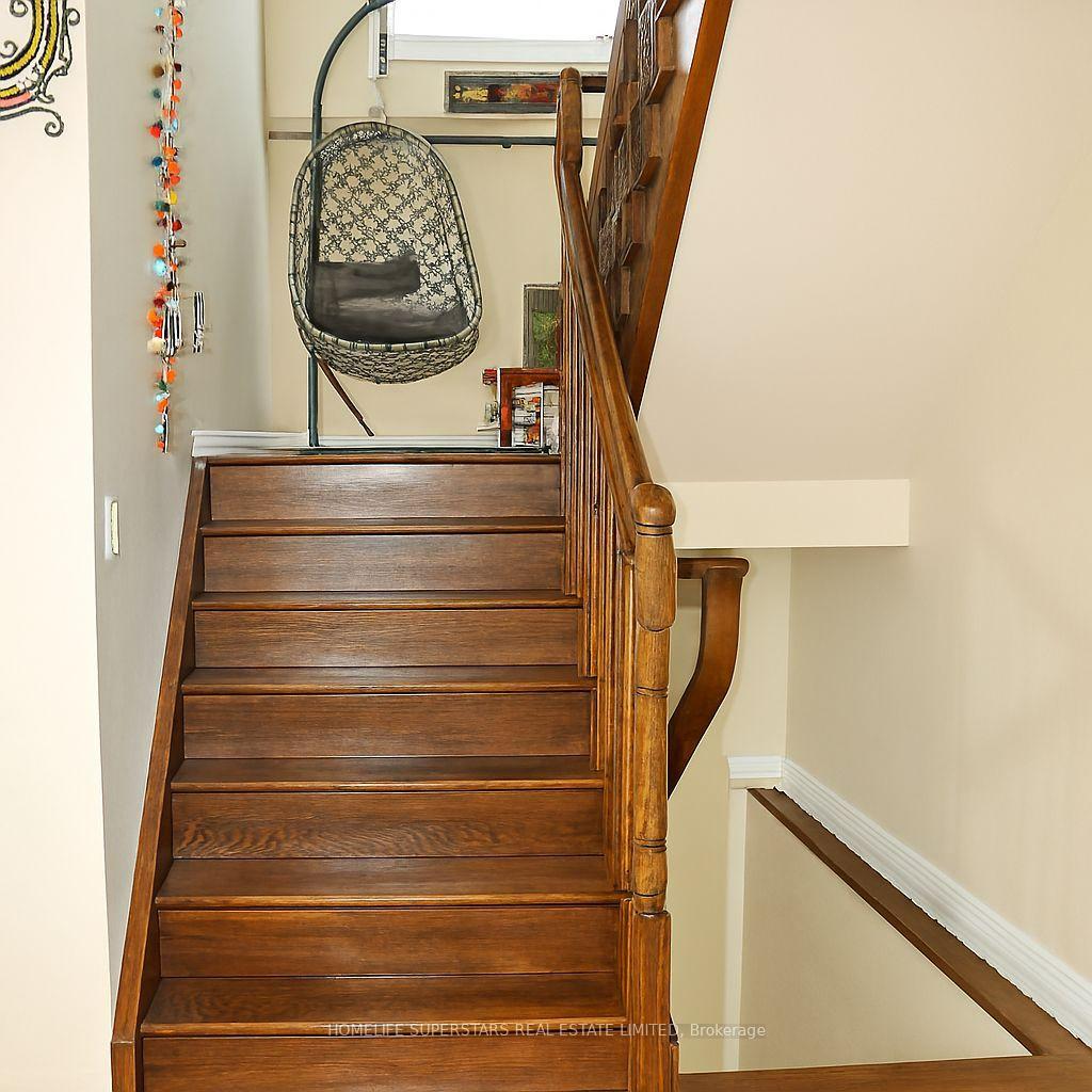 Photo 8 of 6039 Ernest Crescent, Niagara Falls, Forestview — HOMEH
