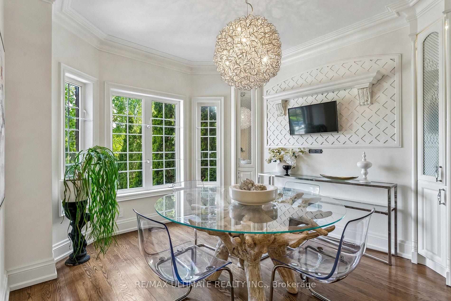 Photo 13 of 73 Bonnyview Drive, Etobicoke, Stonegate-Queensway — HOMEH