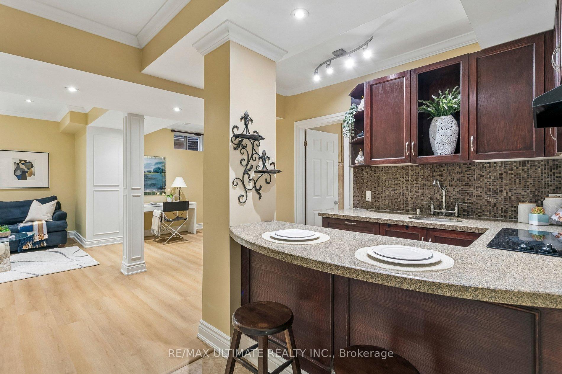 Photo 36 of 73 Bonnyview Drive, Etobicoke, Stonegate-Queensway — HOMEH